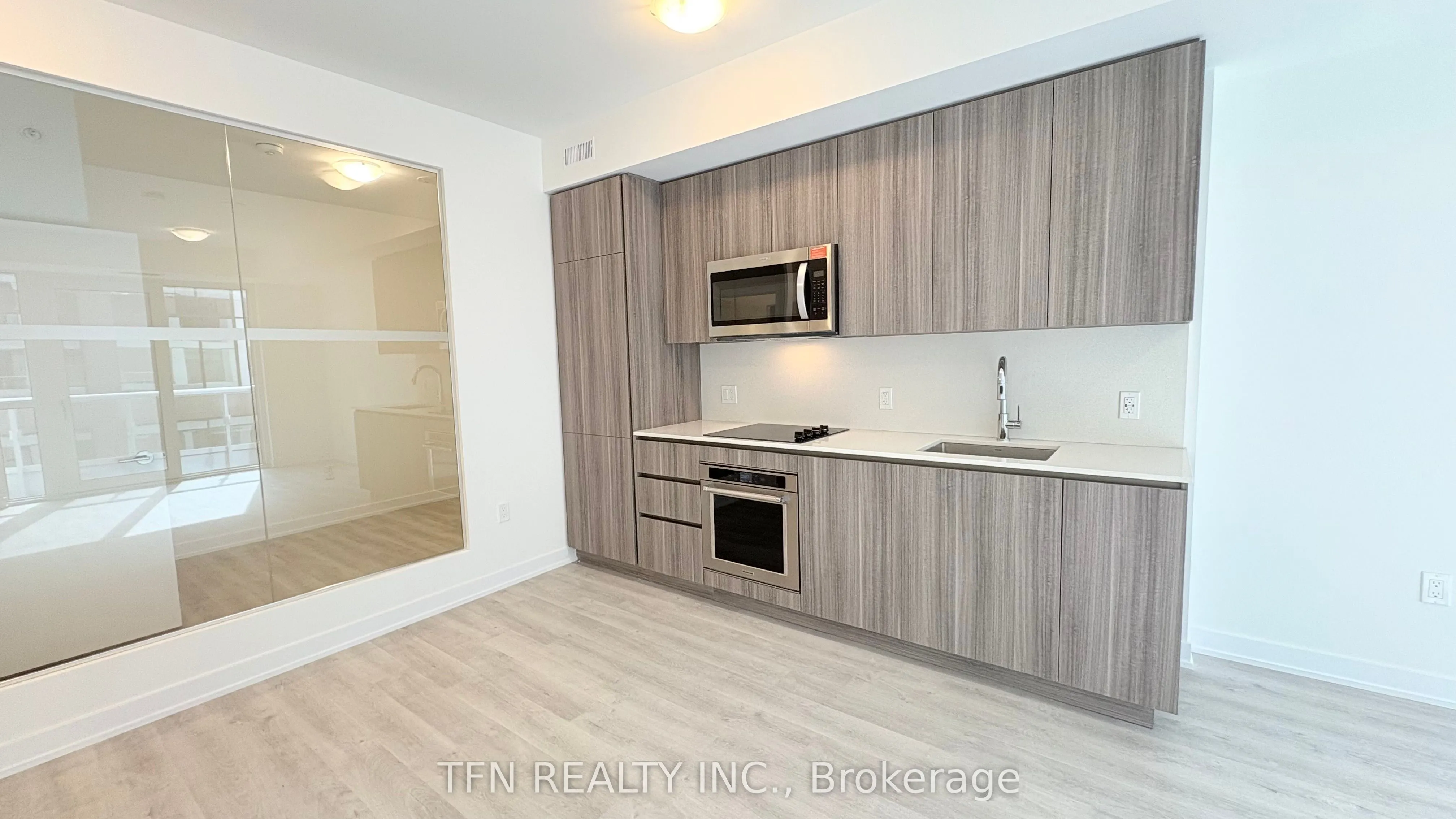 15 Richardson Street, #1026