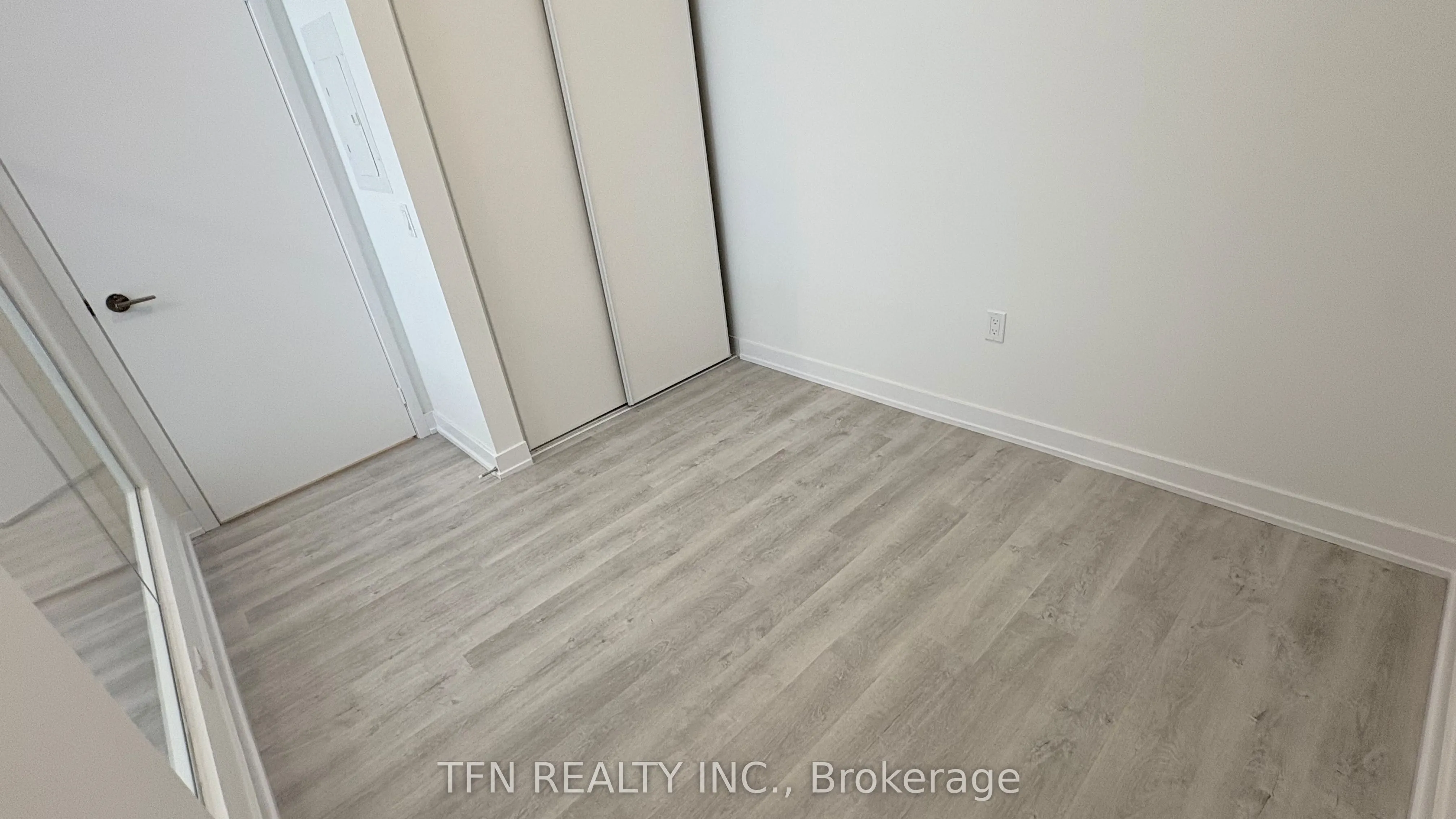 15 Richardson Street, #1026
