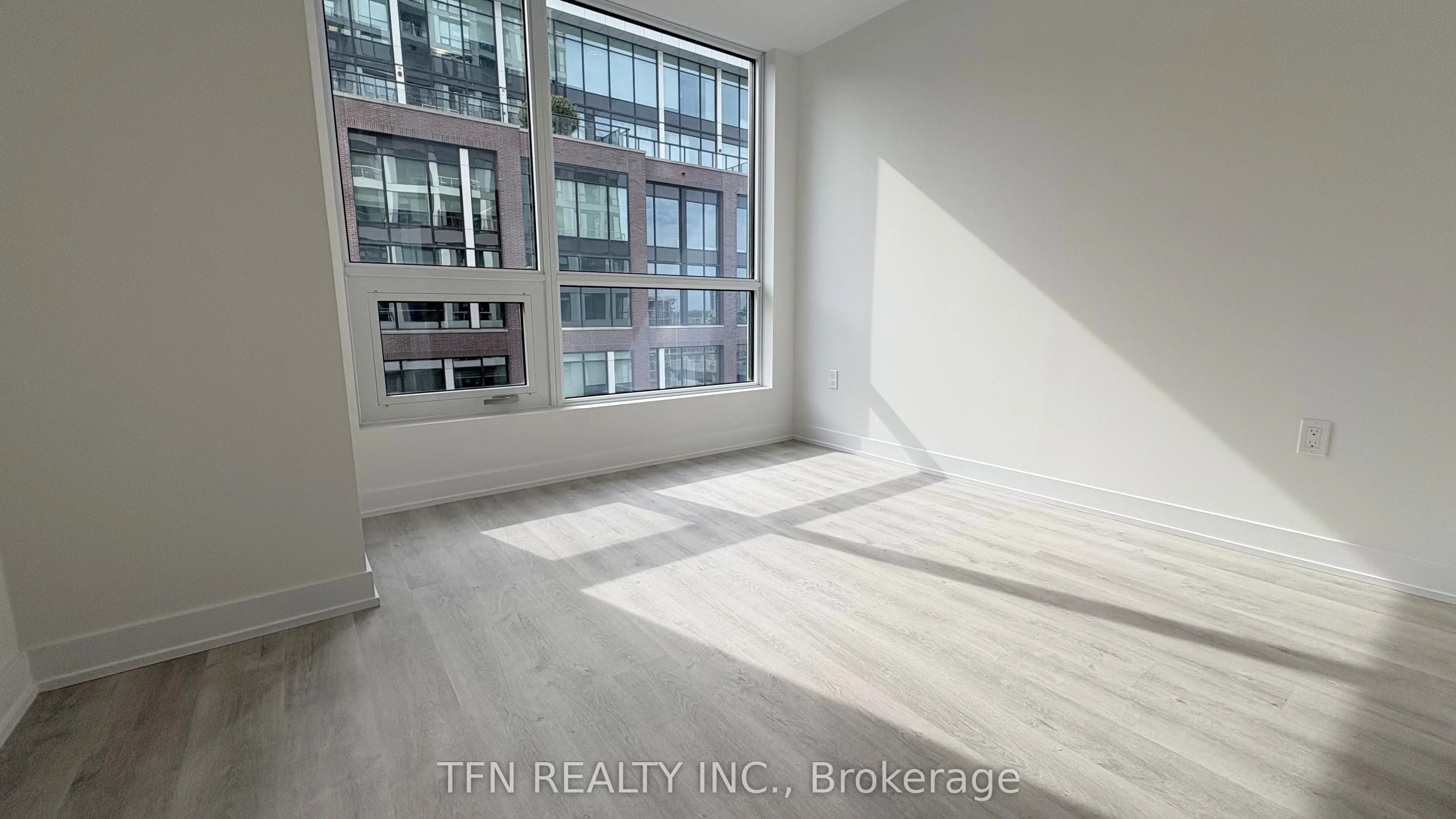 15 Richardson Street, #1026