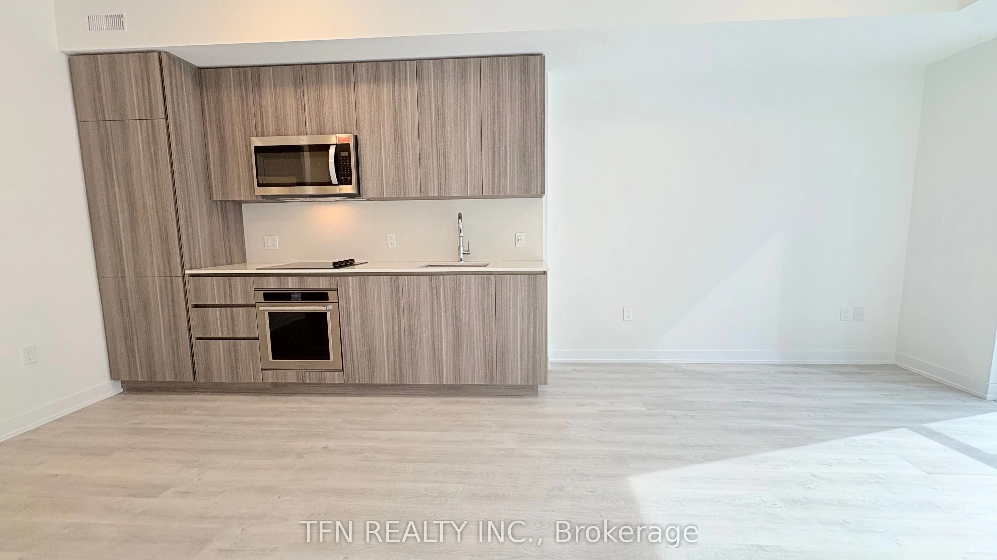 15 Richardson Street, #1026