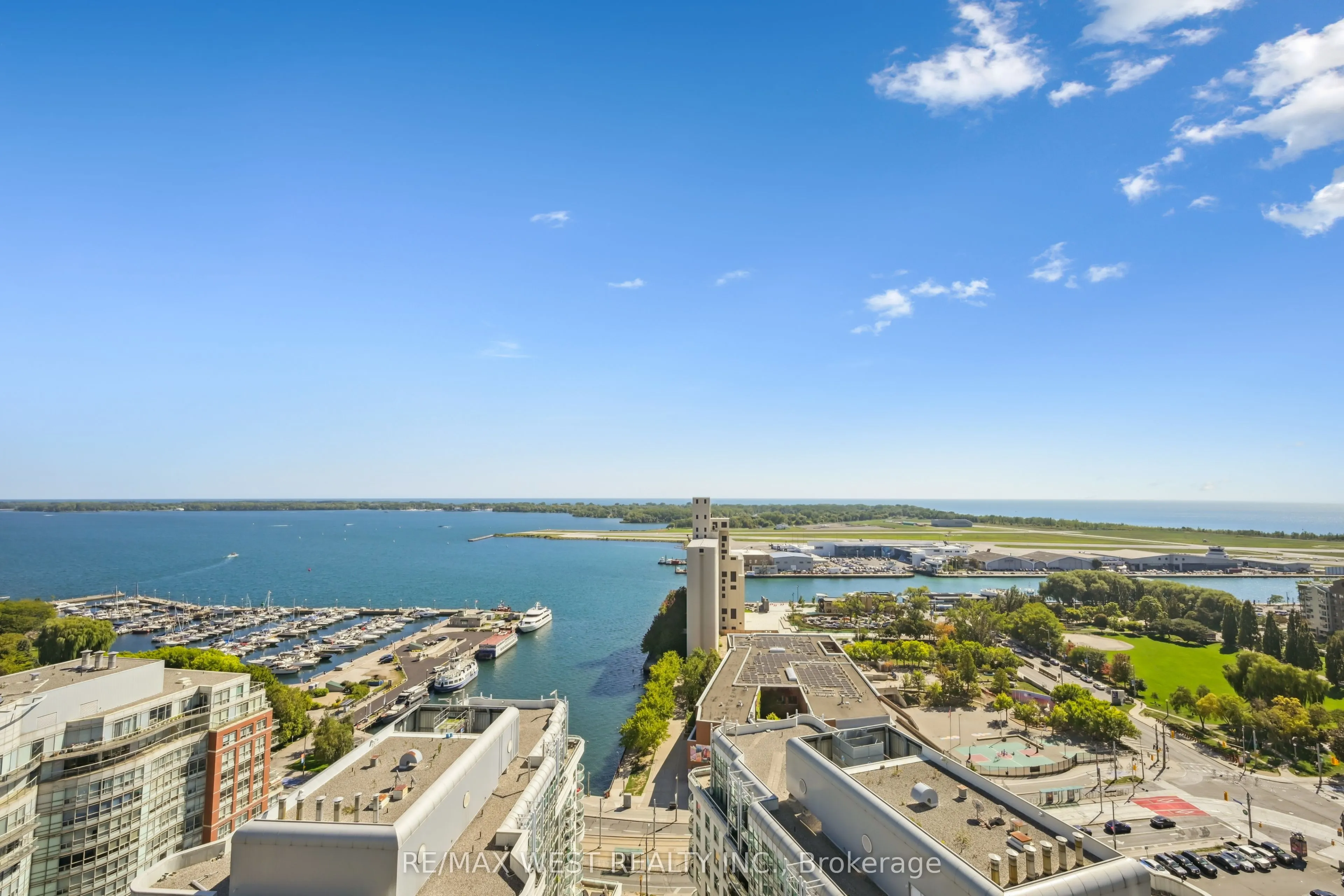 38 Dan Leckie Way, #2612
