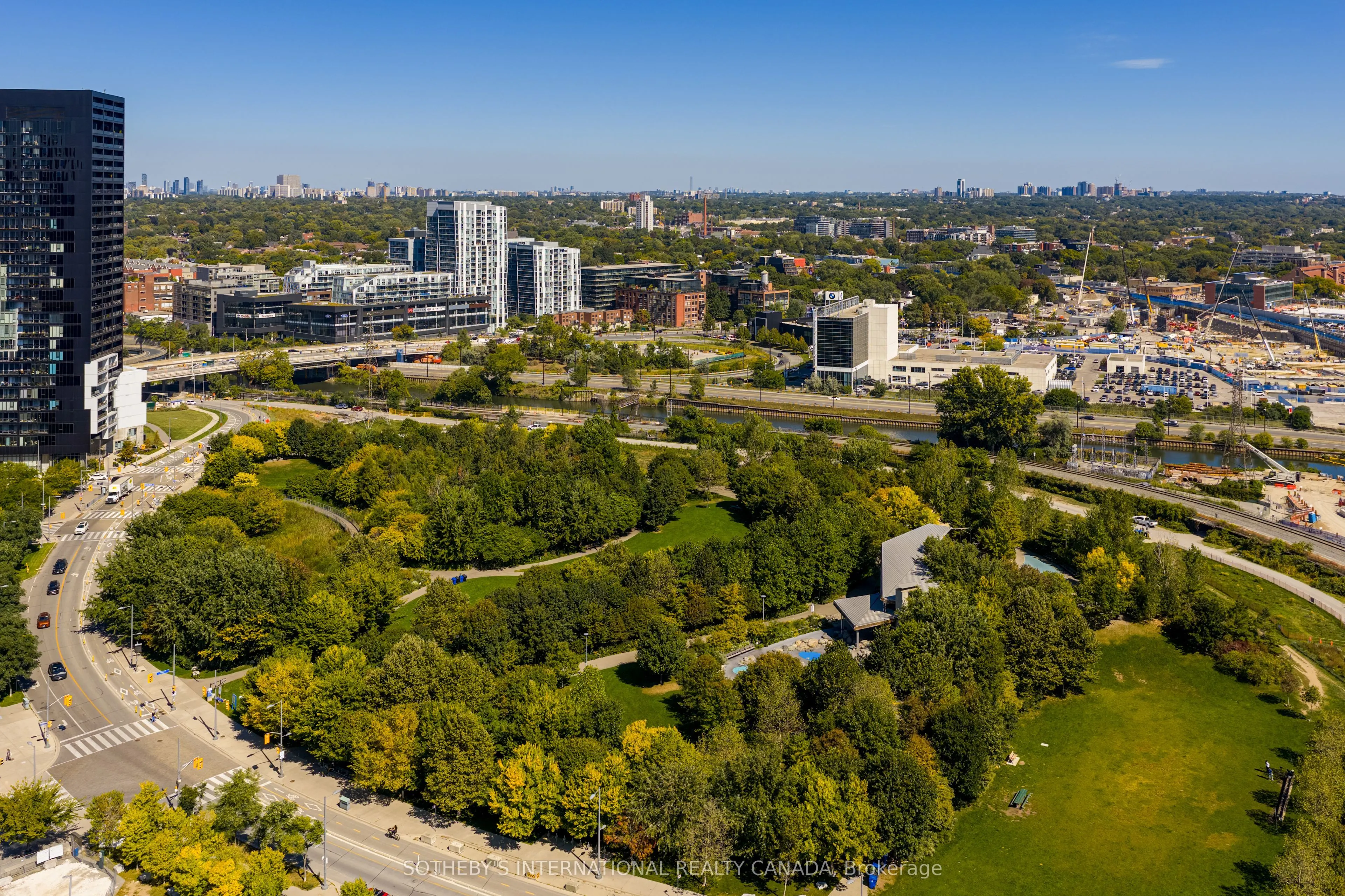 120 Bayview Avenue, #27