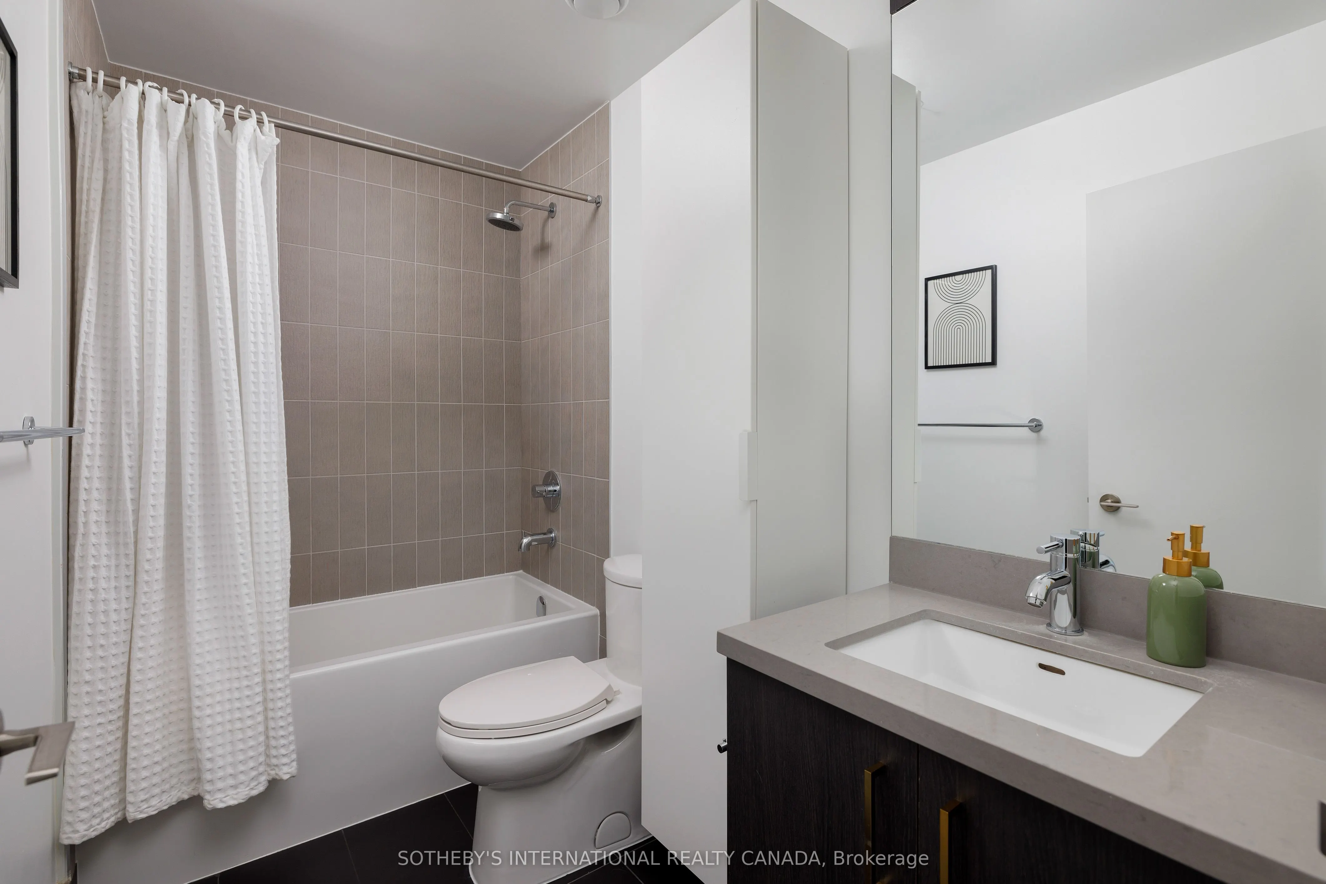 120 Bayview Avenue, #27