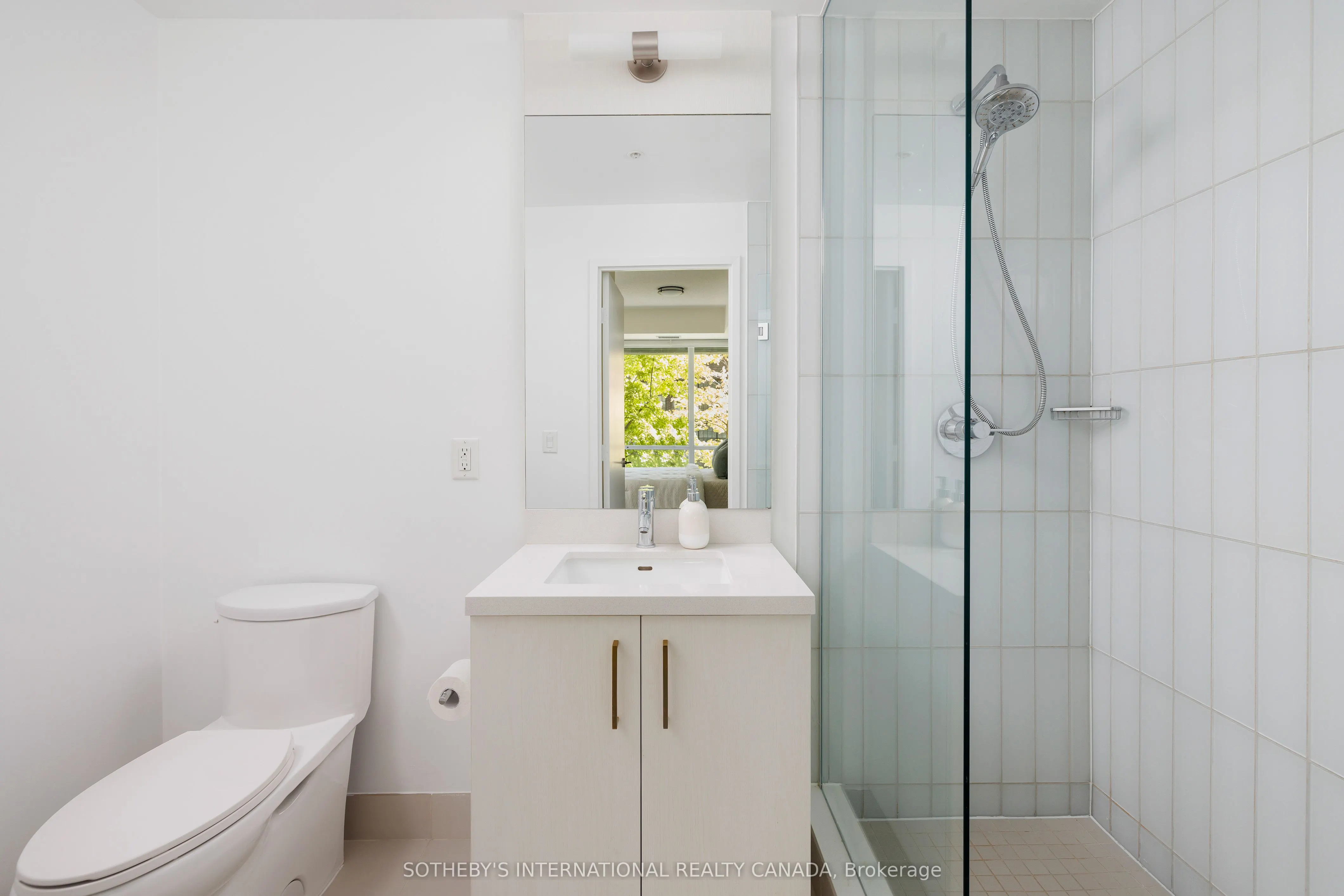 120 Bayview Avenue, #27