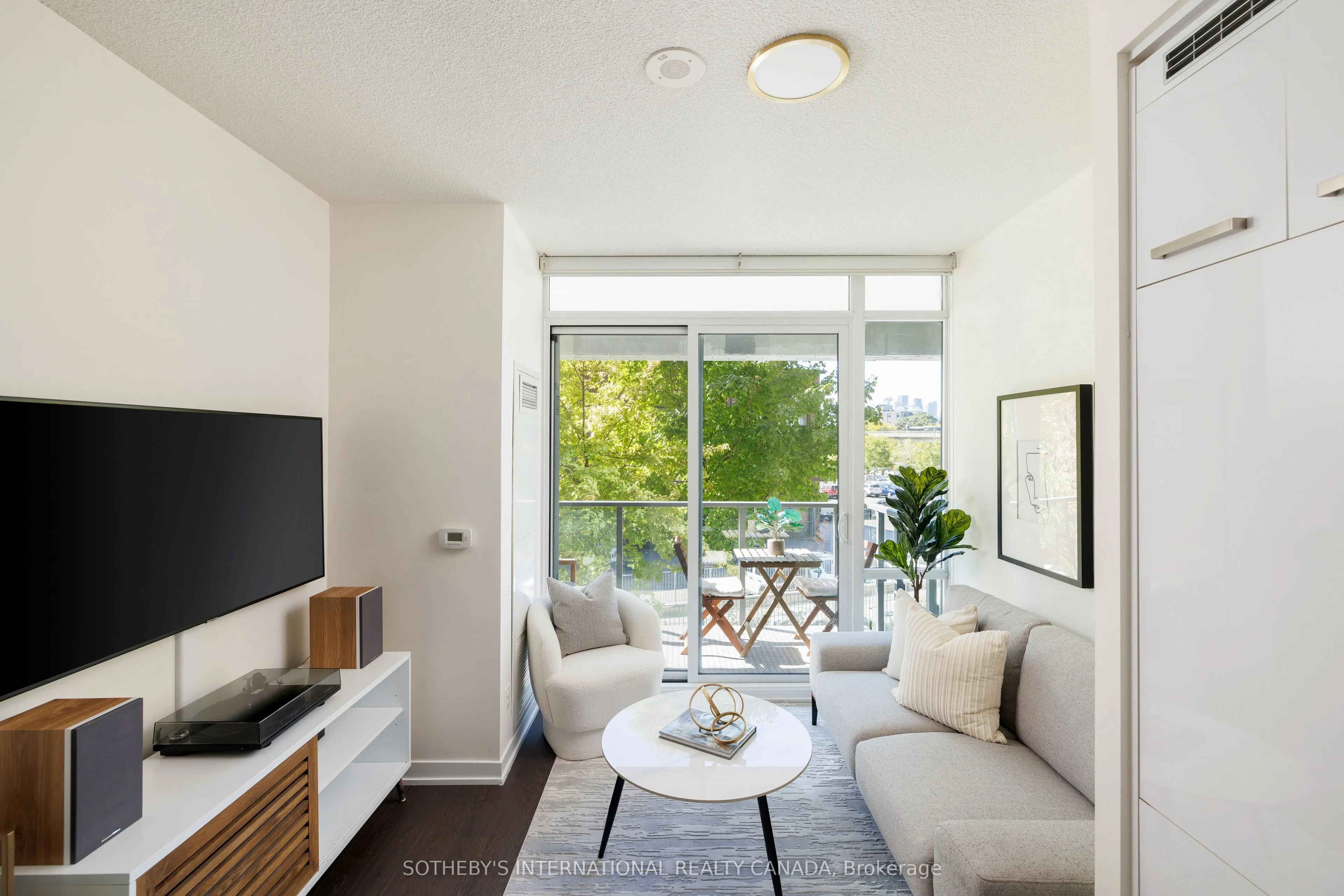 120 Bayview Avenue, #27