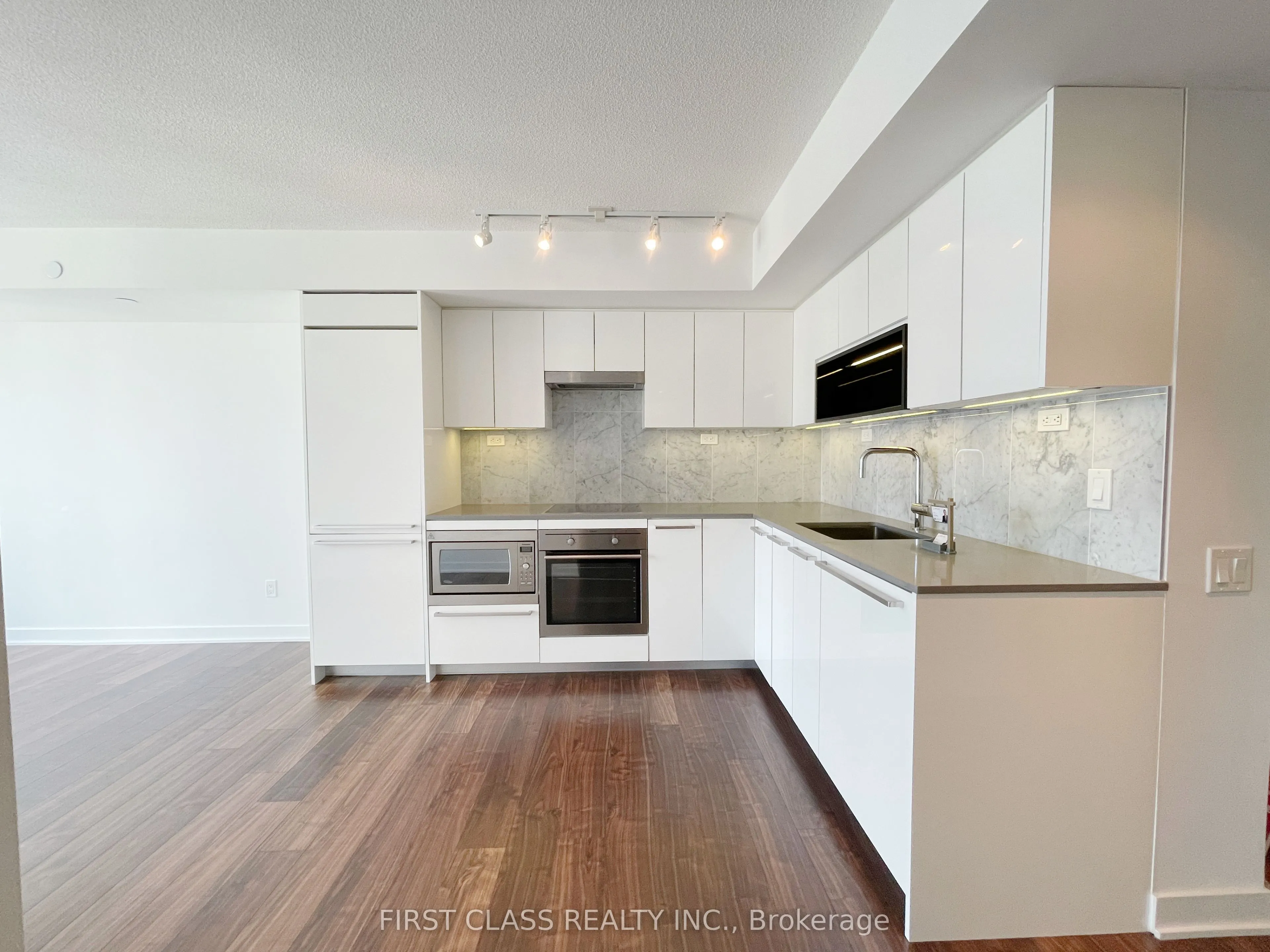 70 Queens Wharf Road, #3111