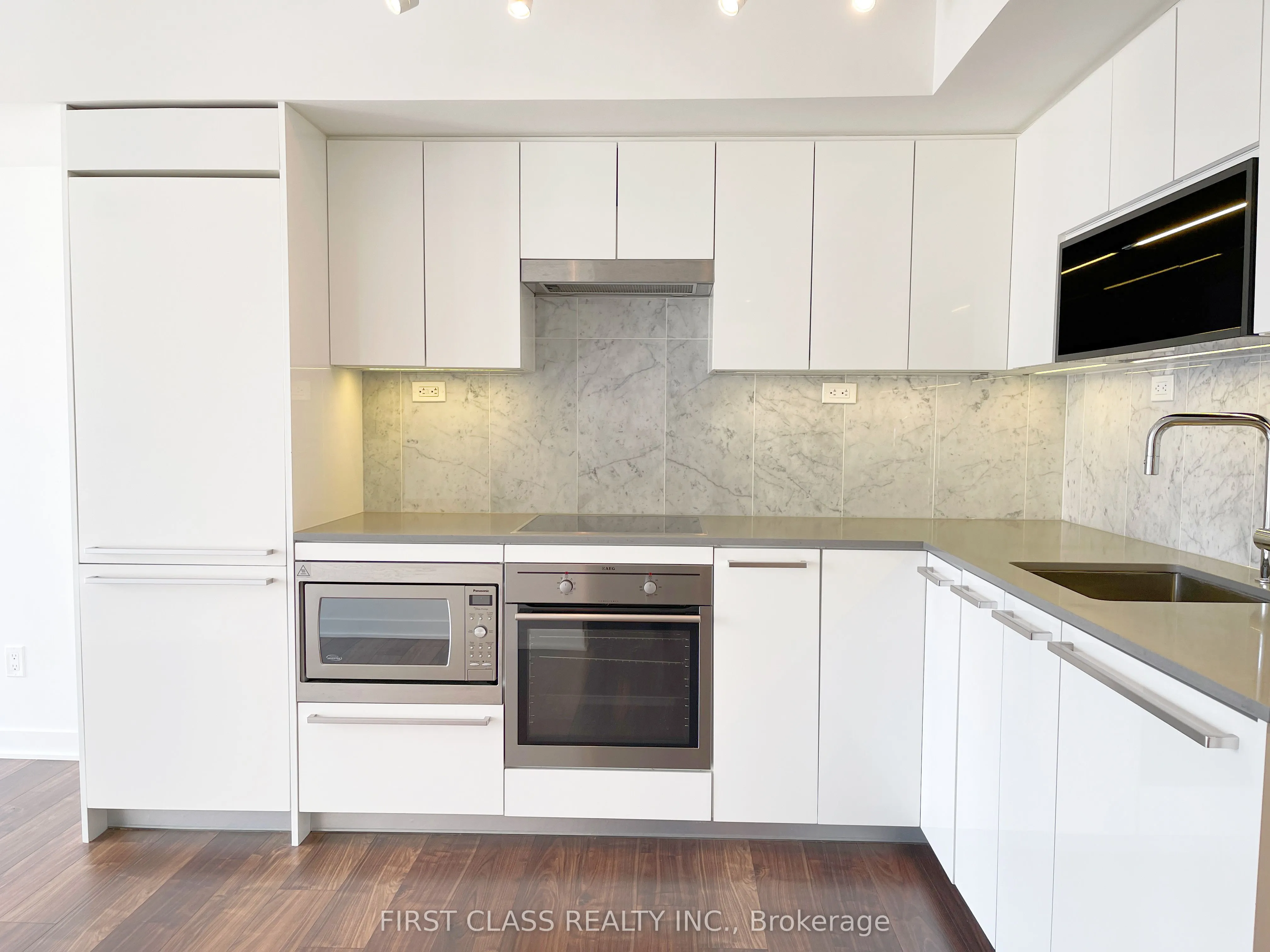 70 Queens Wharf Road, #3111