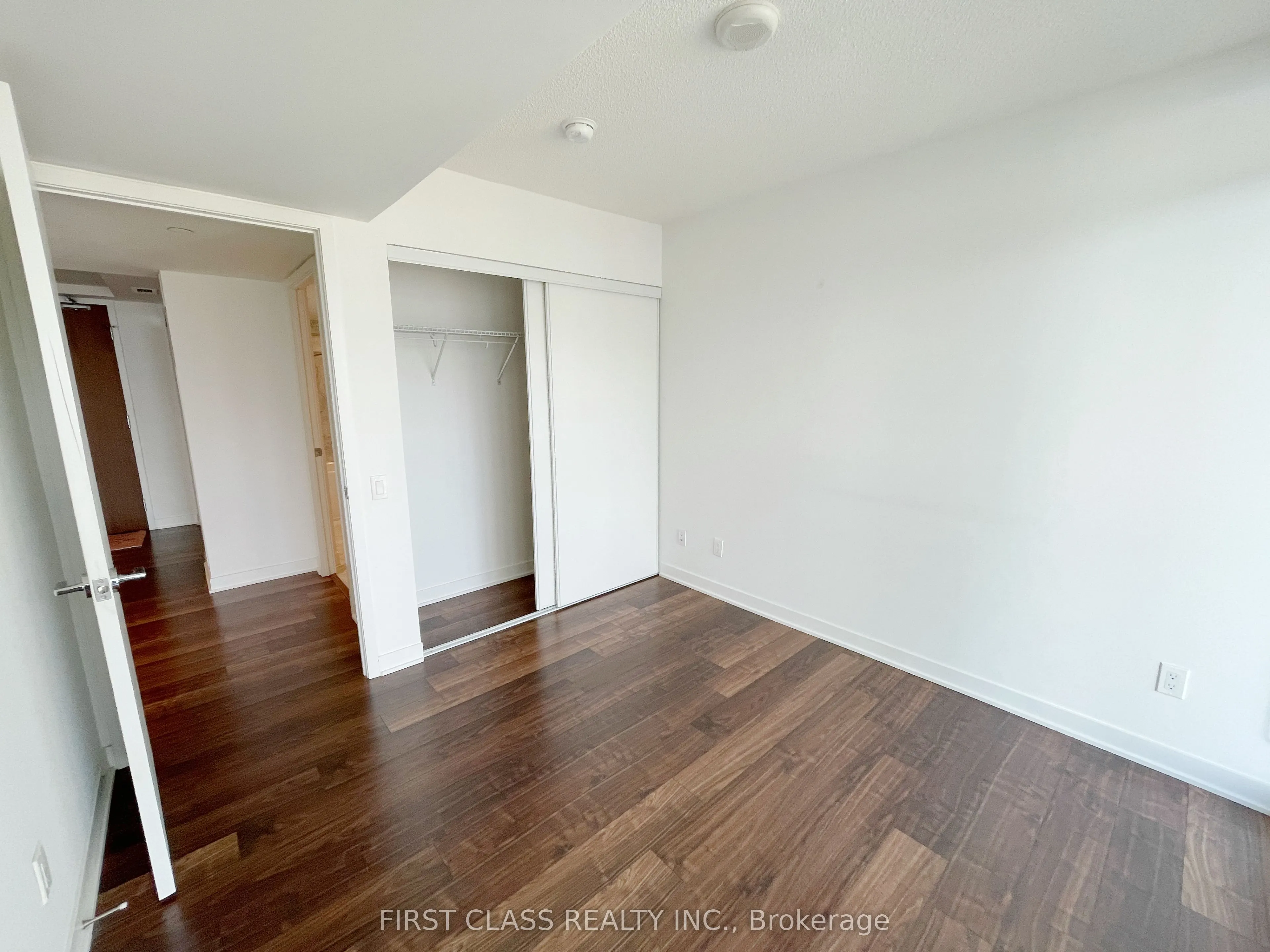 70 Queens Wharf Road, #3111