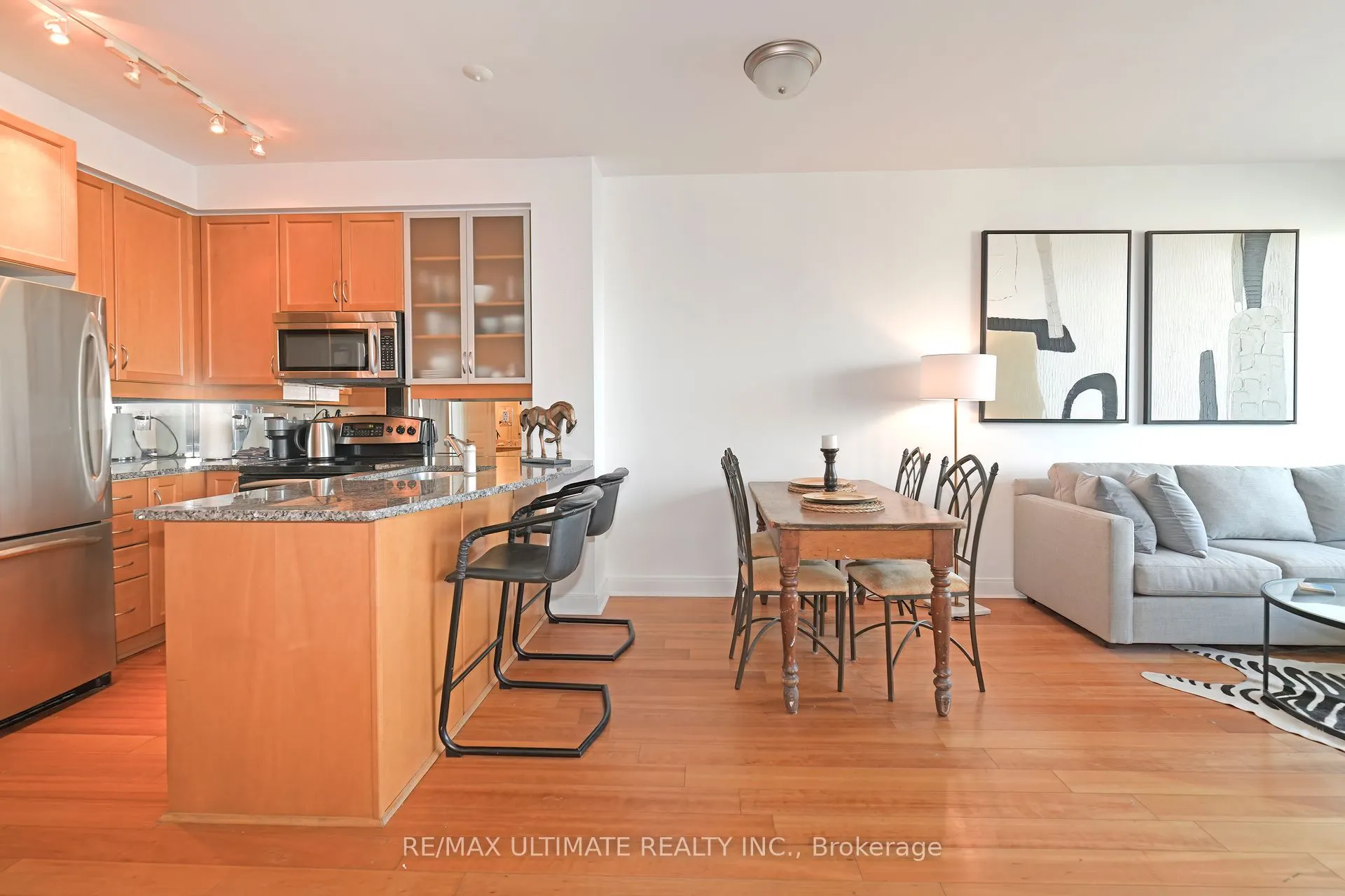 18 Yorkville Avenue, #3004