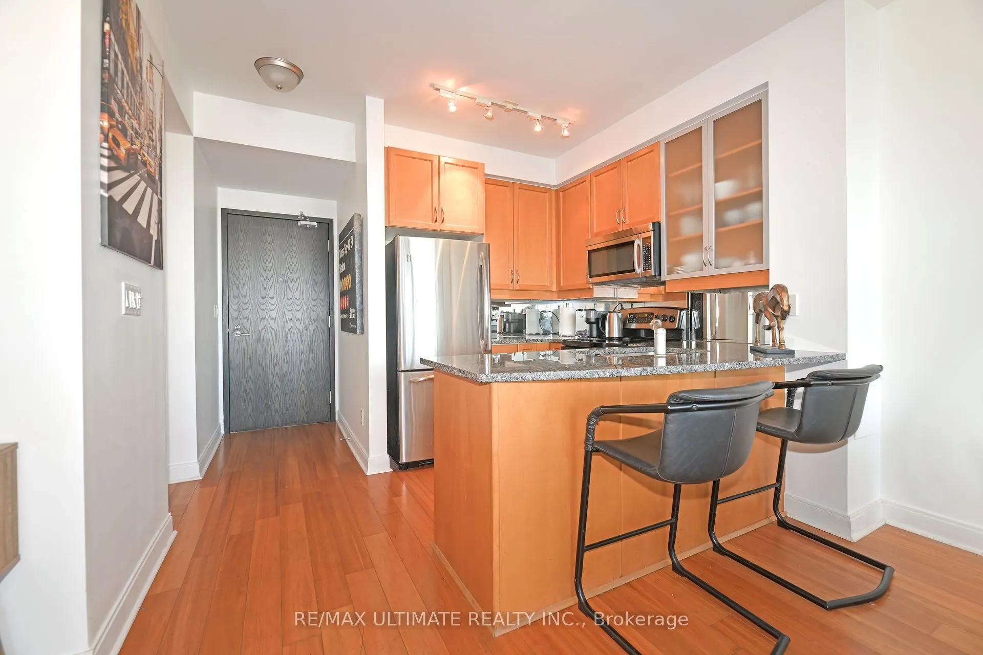 18 Yorkville Avenue, #3004