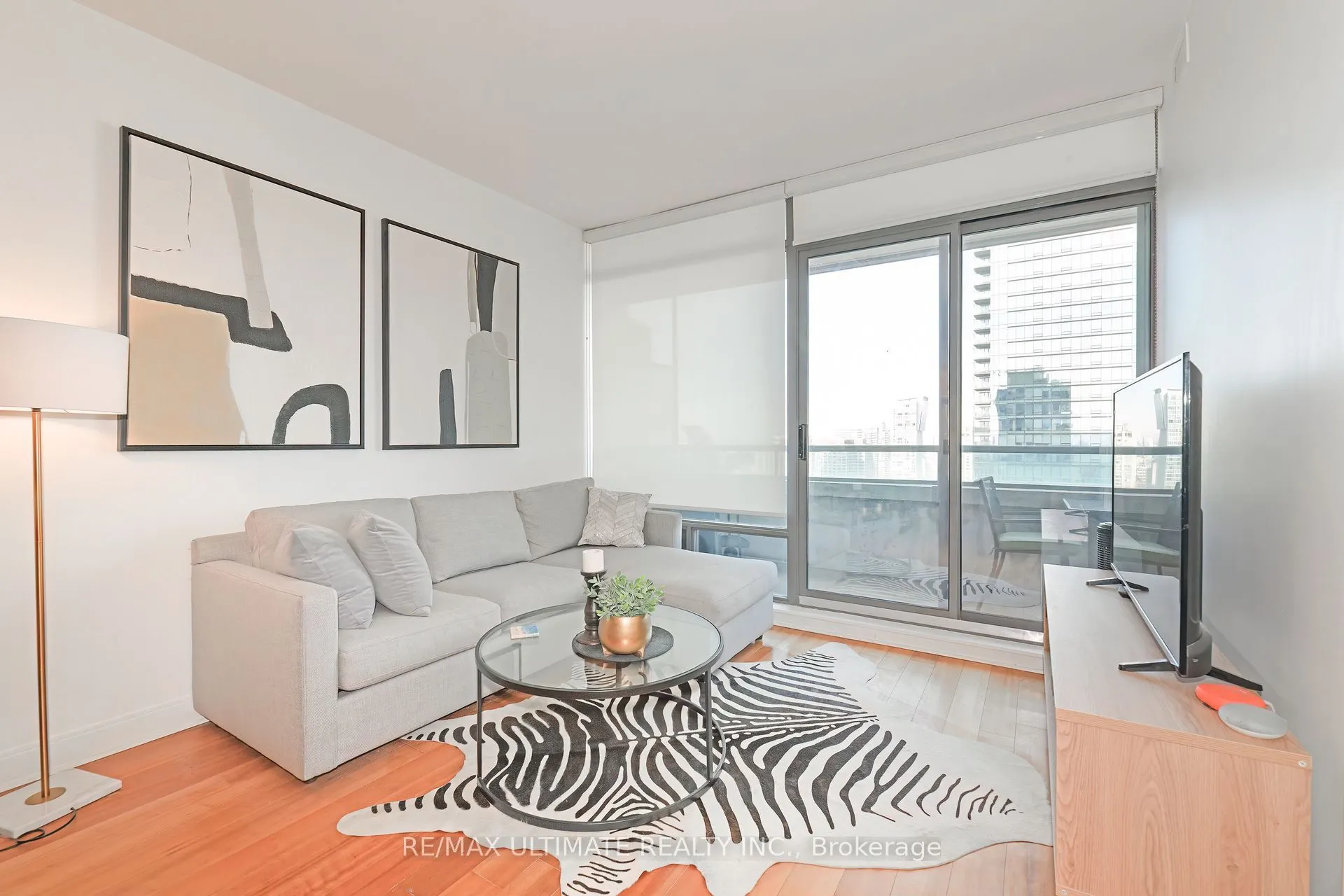 18 Yorkville Avenue, #3004