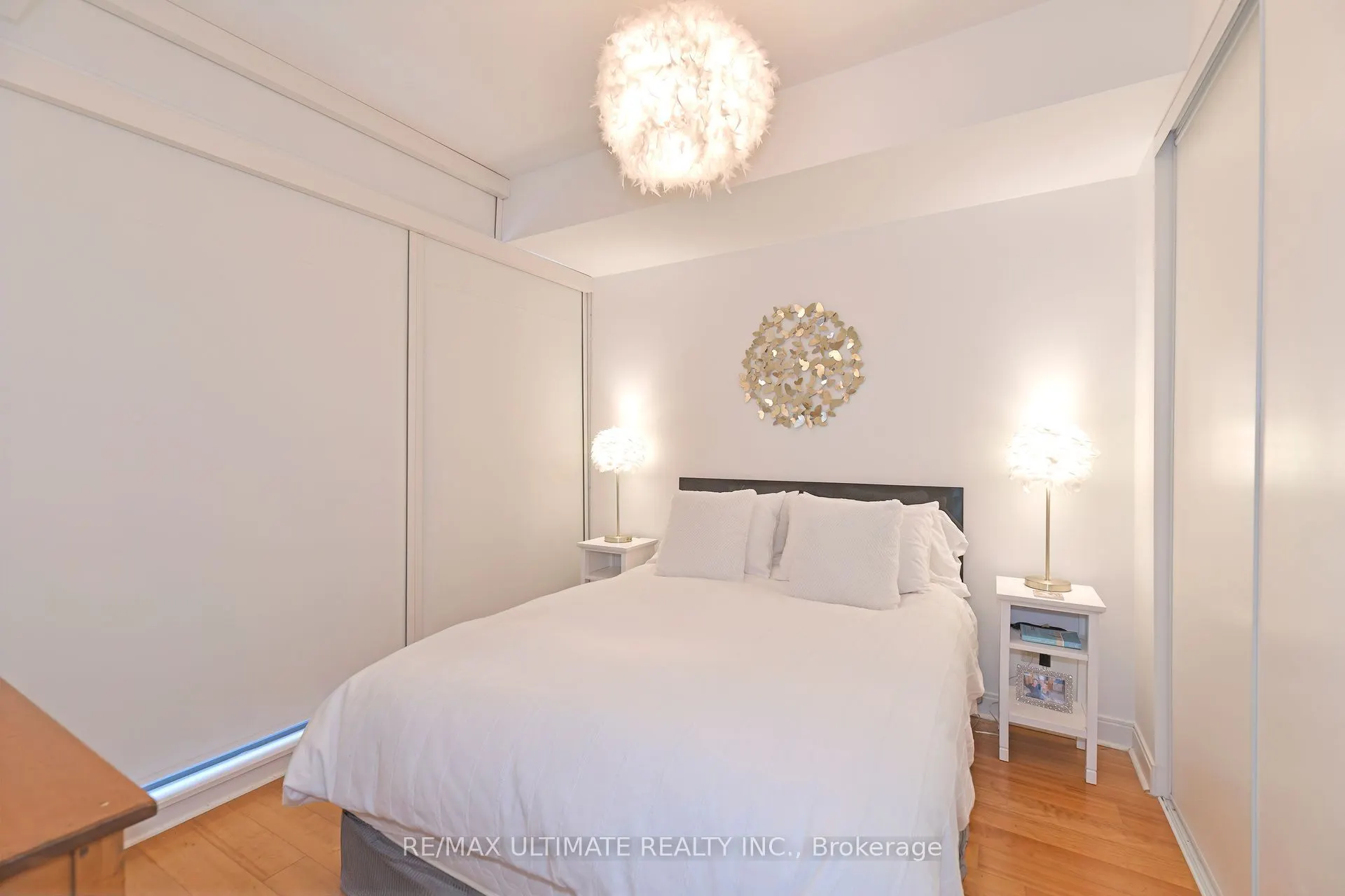 18 Yorkville Avenue, #3004