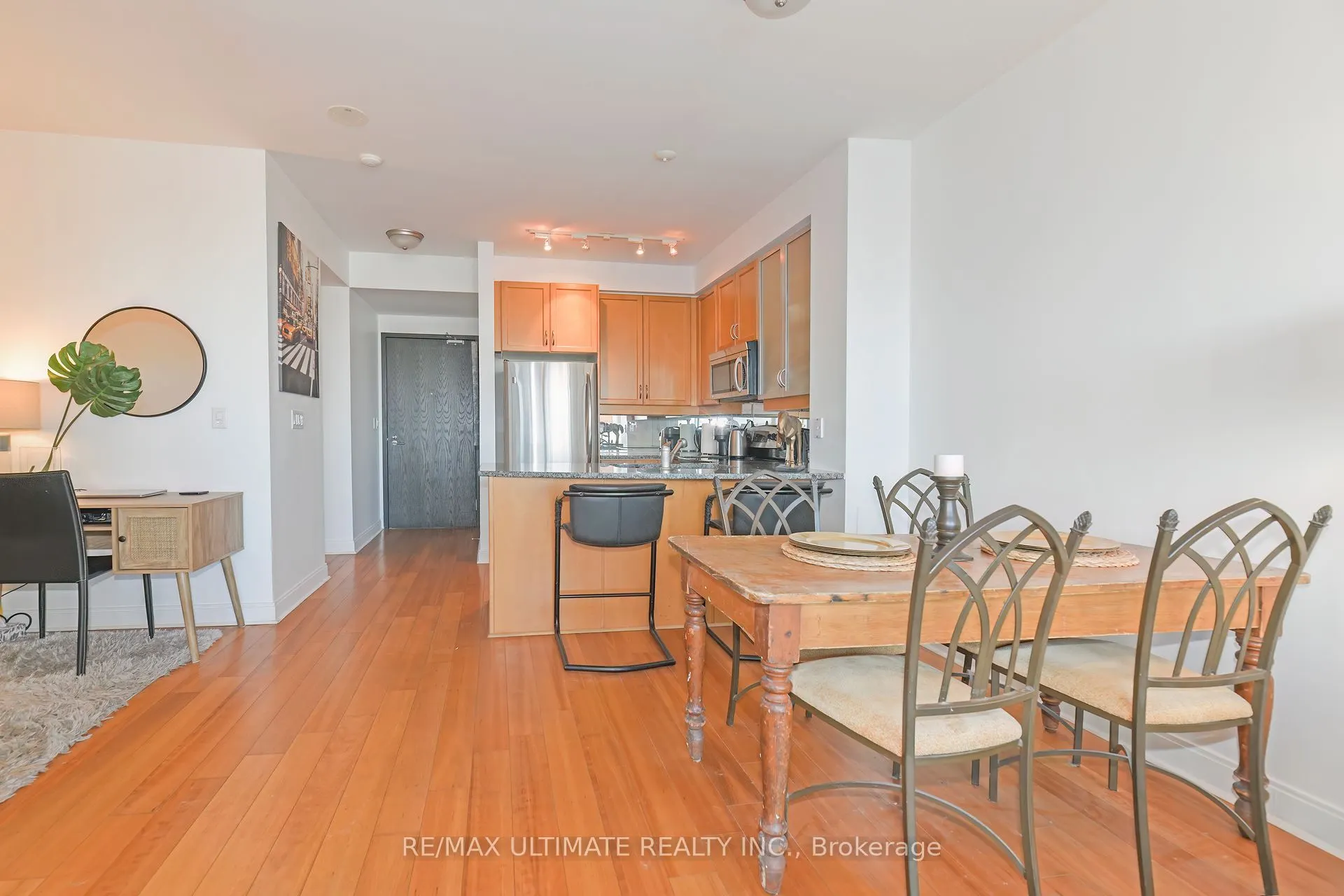 18 Yorkville Avenue, #3004