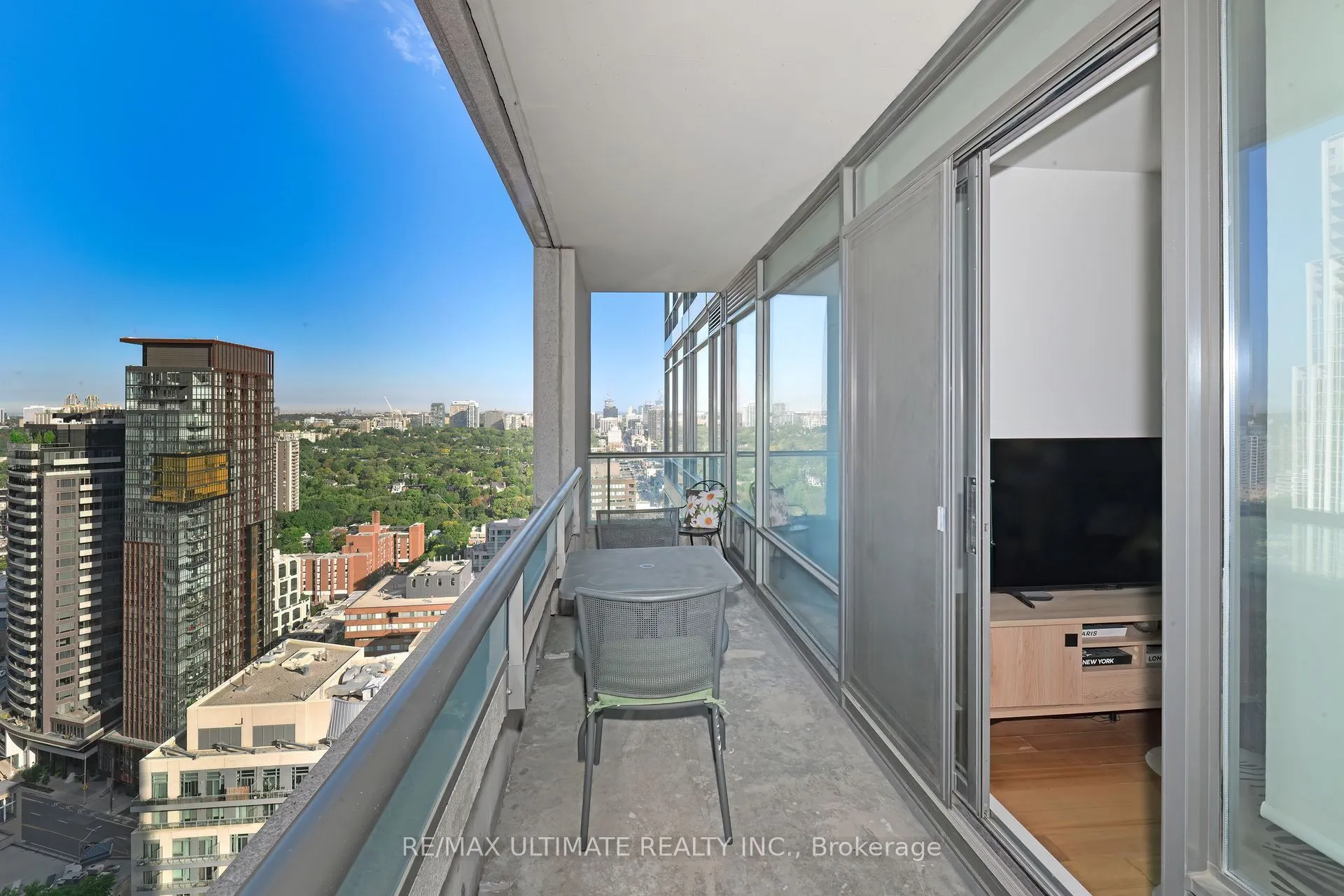 18 Yorkville Avenue, #3004