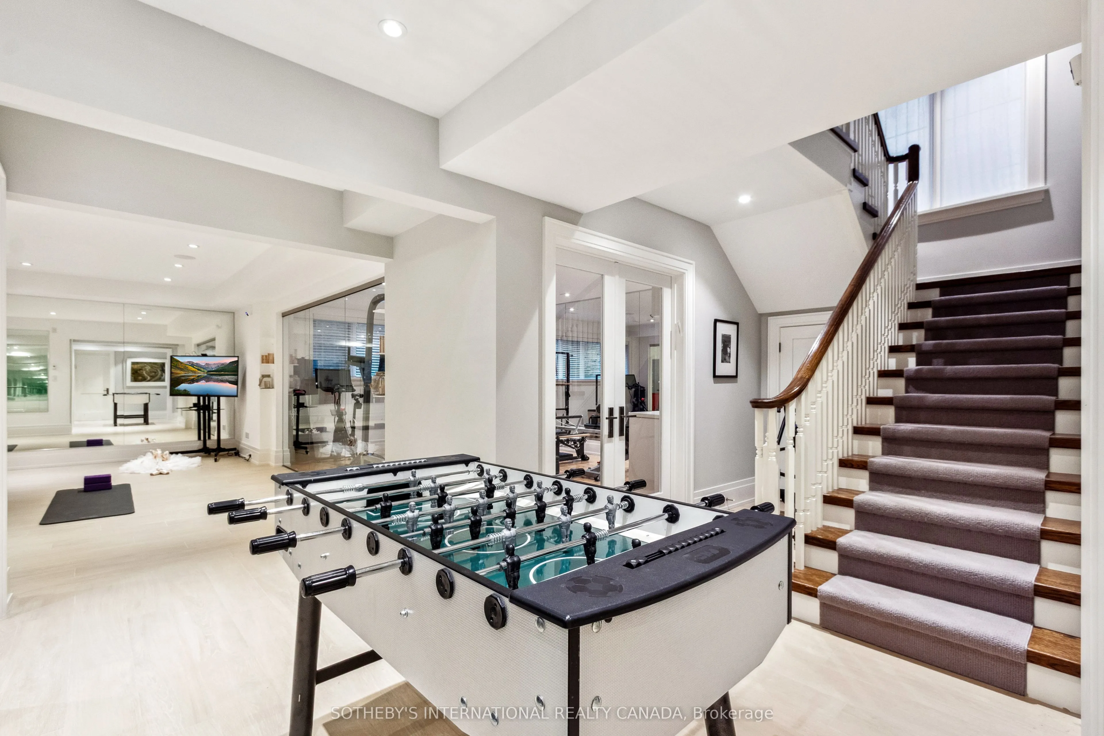 33 Bayview Wood