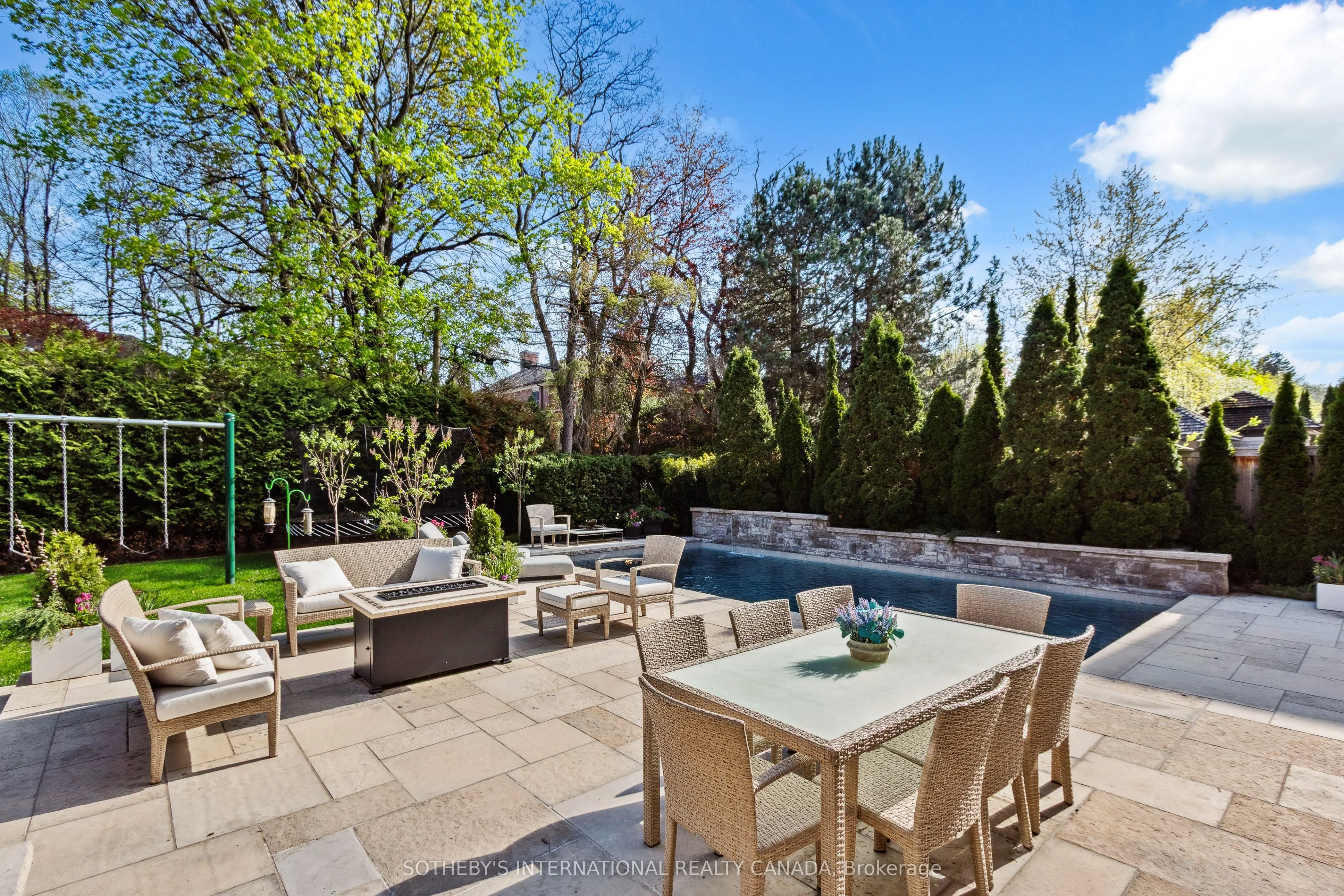 33 Bayview Wood