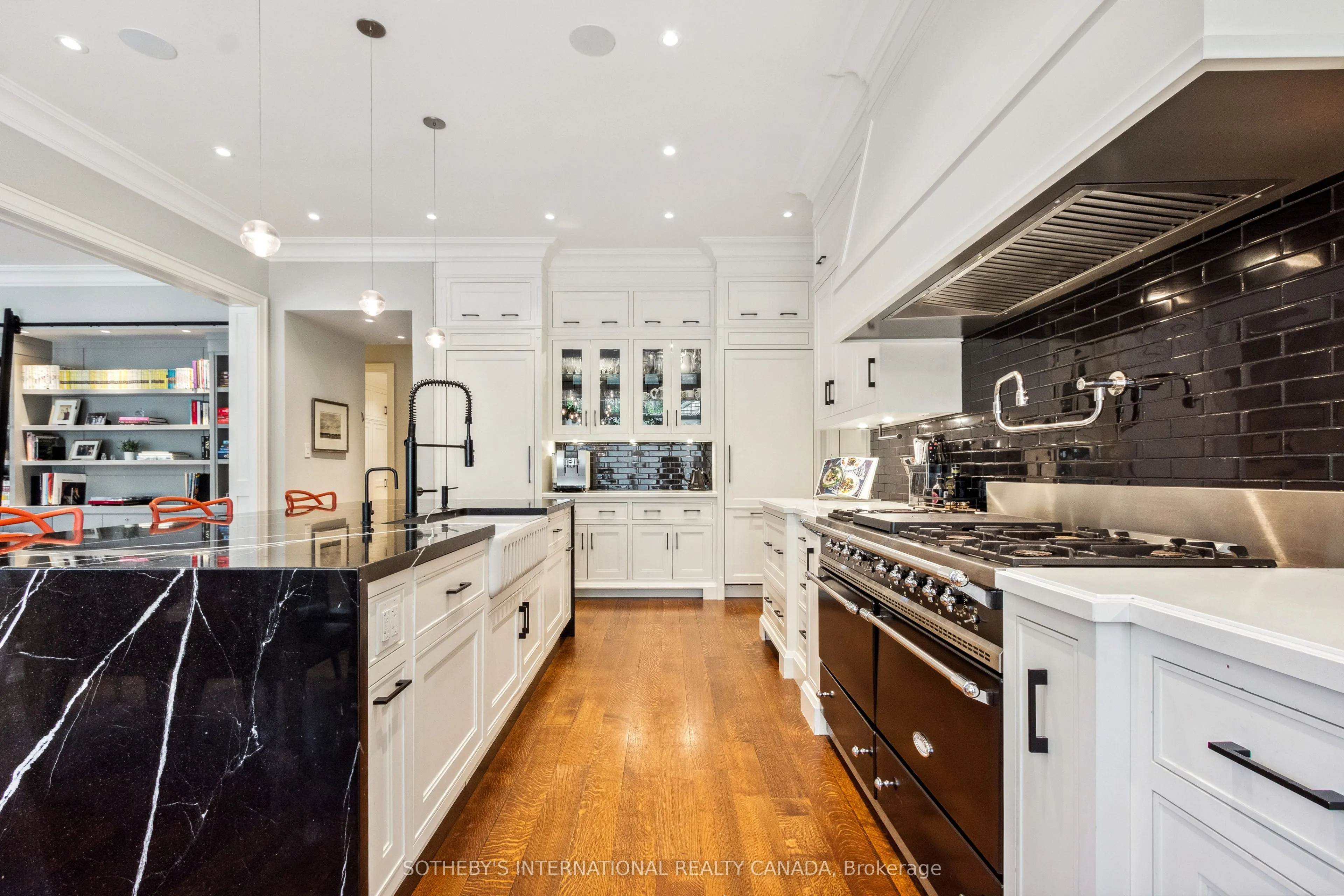 33 Bayview Wood
