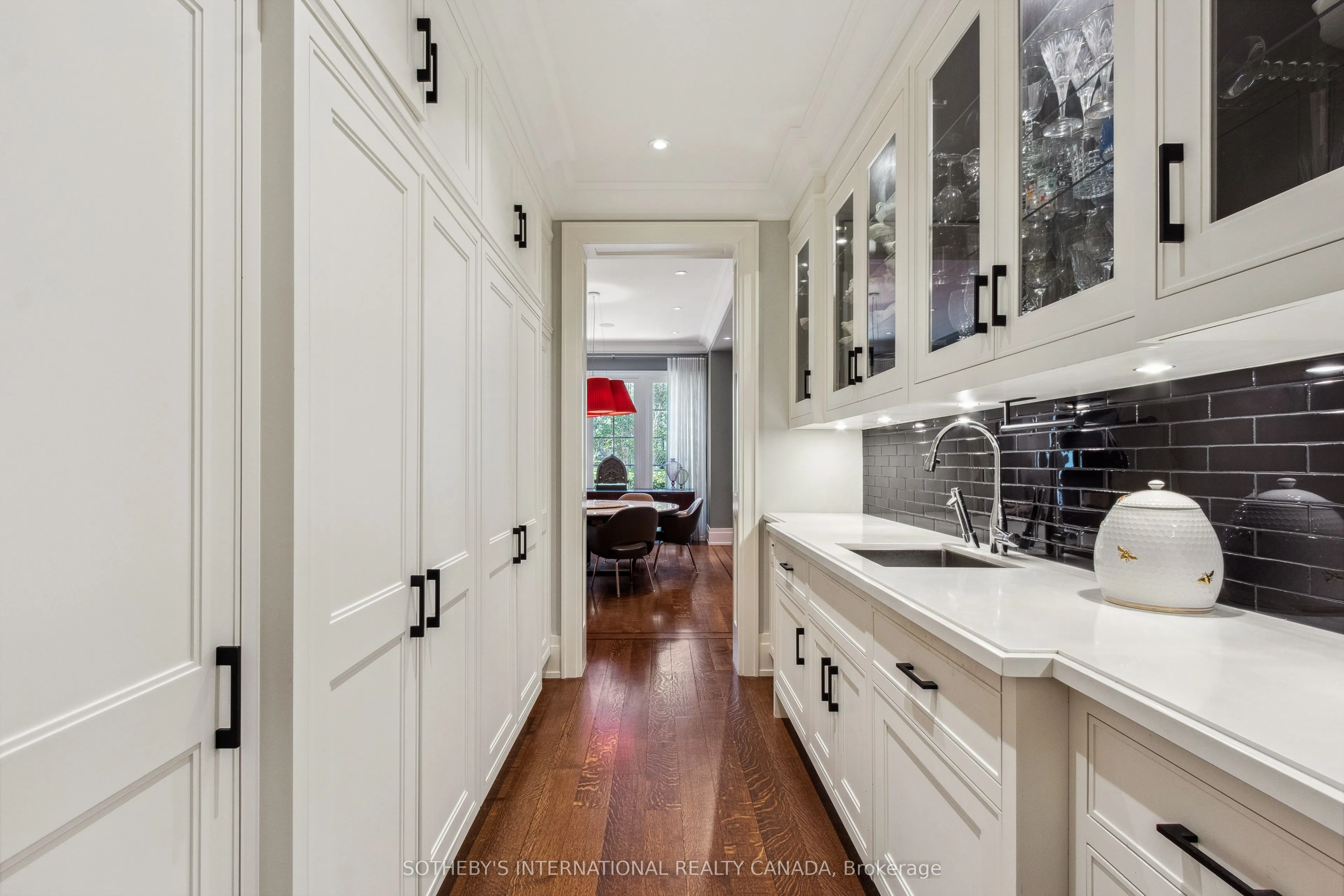 33 Bayview Wood
