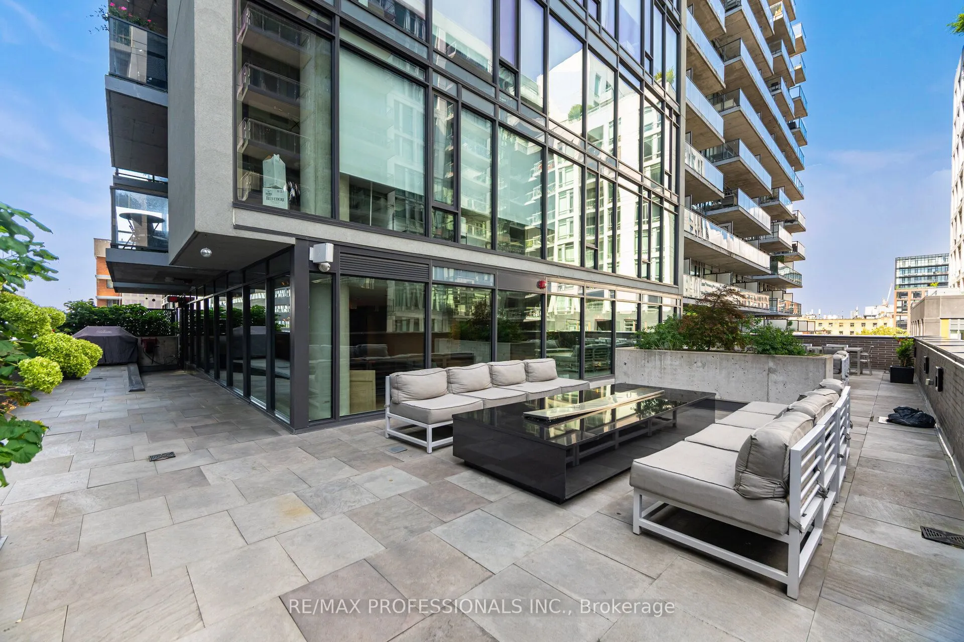 111 Bathurst Street, #716