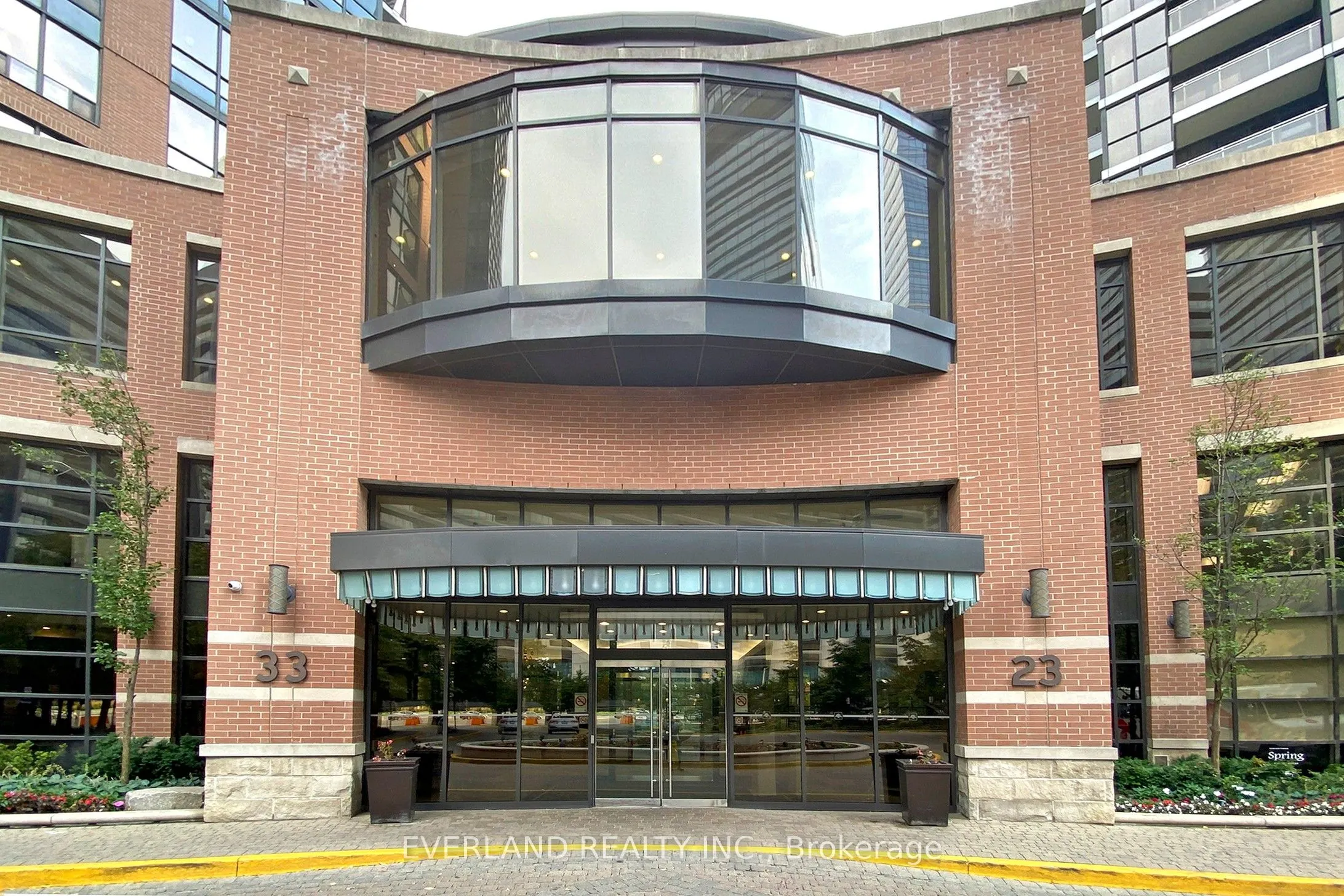 23 Sheppard Avenue E, #1604