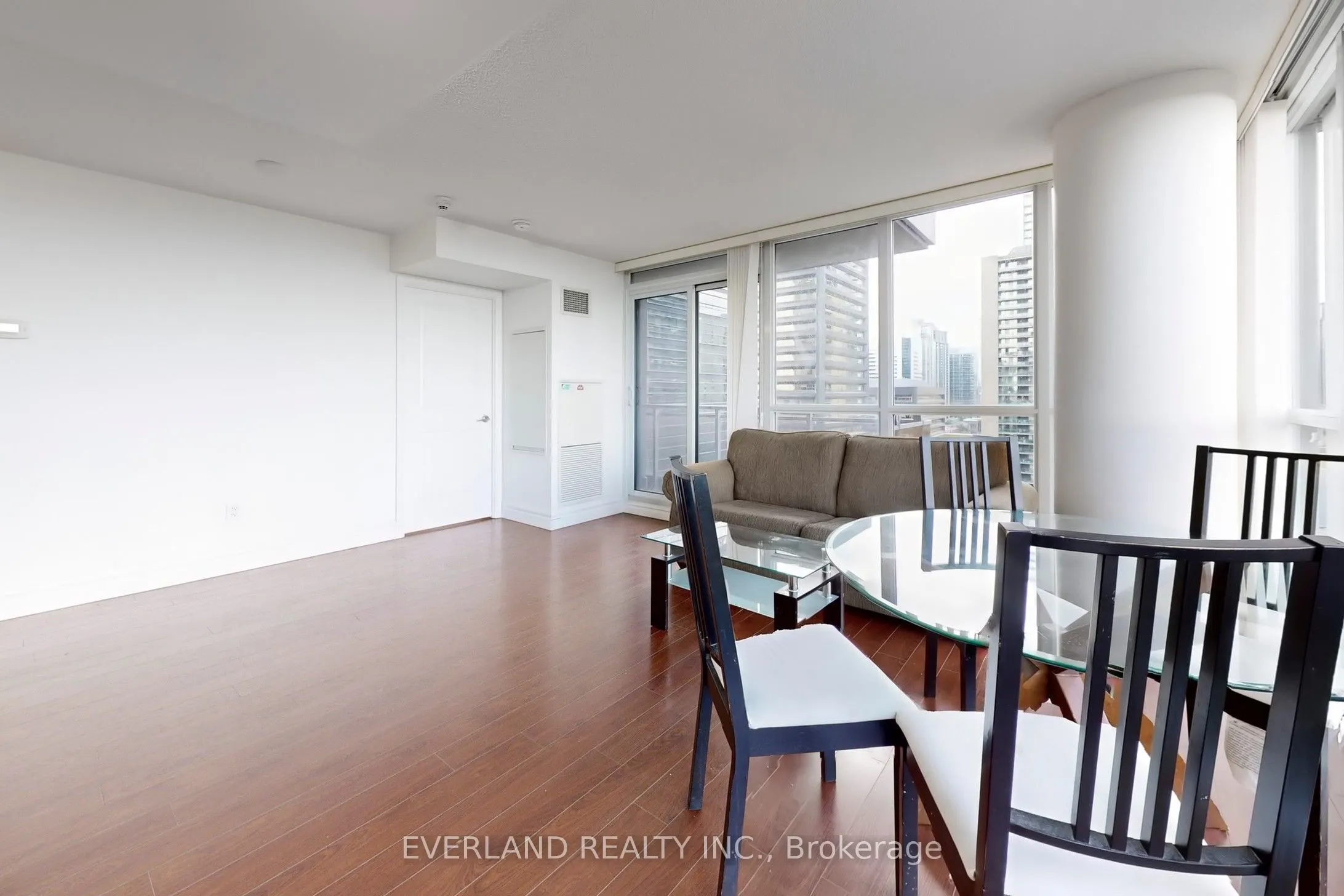 23 Sheppard Avenue E, #1604