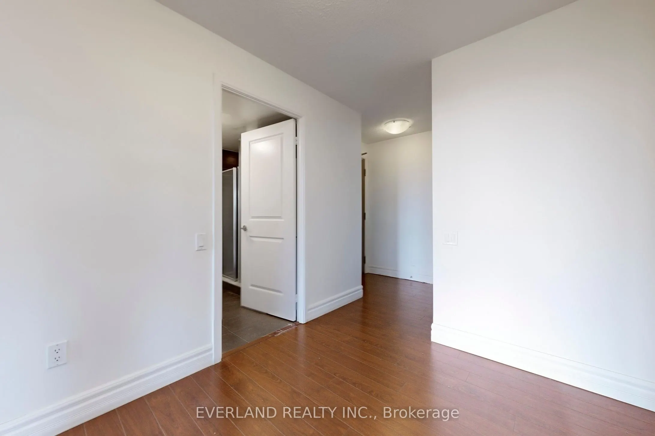 23 Sheppard Avenue E, #1604