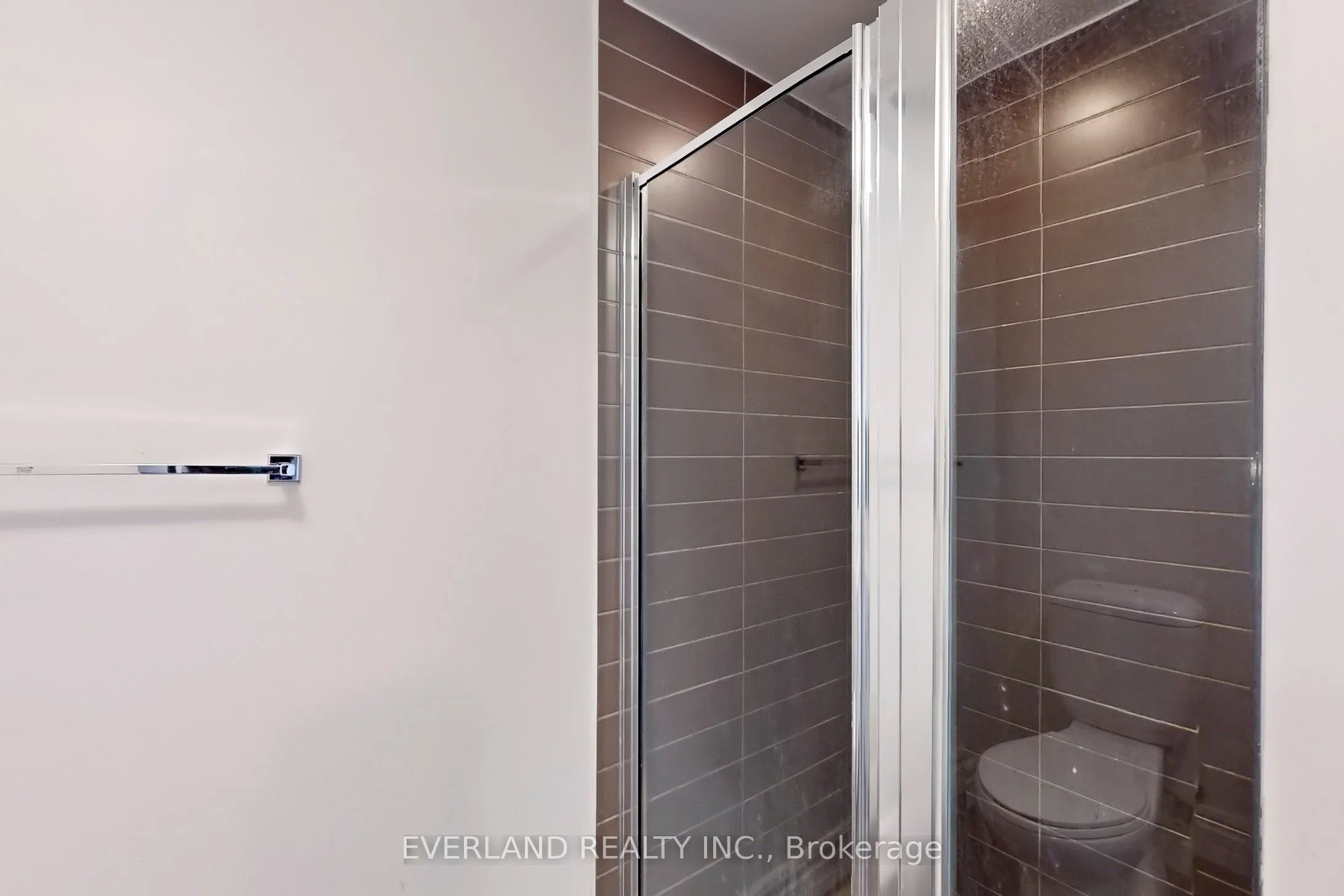 23 Sheppard Avenue E, #1604