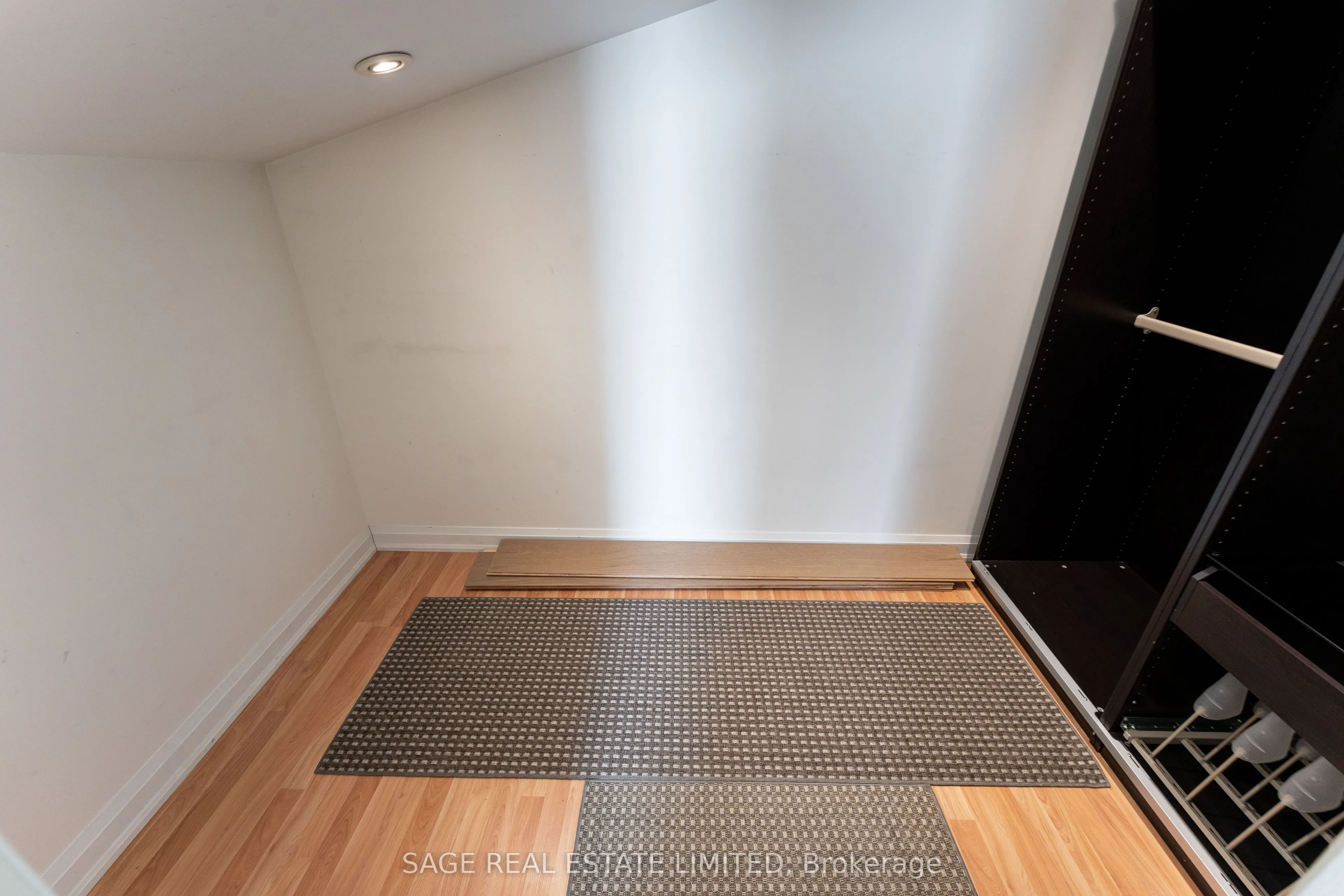 36A Mcmurrich Street, #20