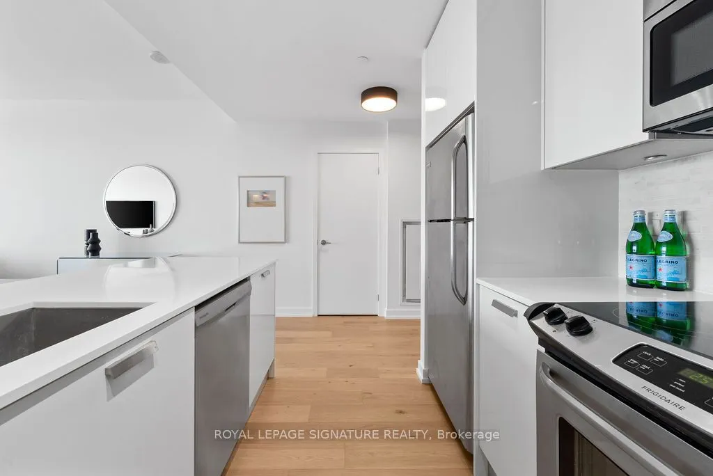 1815 Yonge Street, #2001