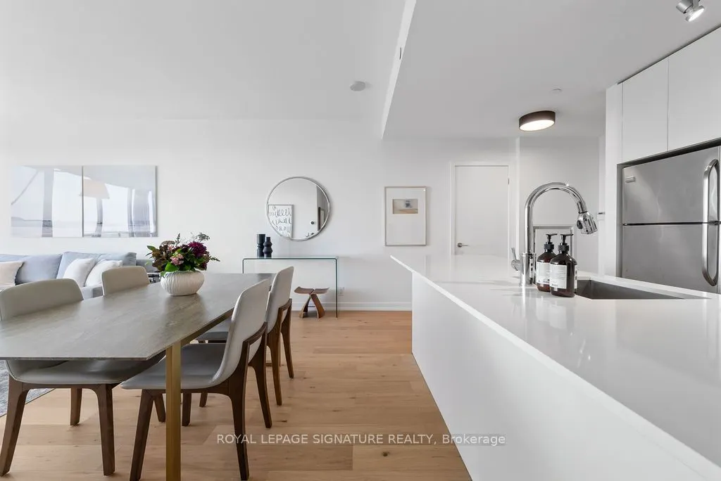 1815 Yonge Street, #2001