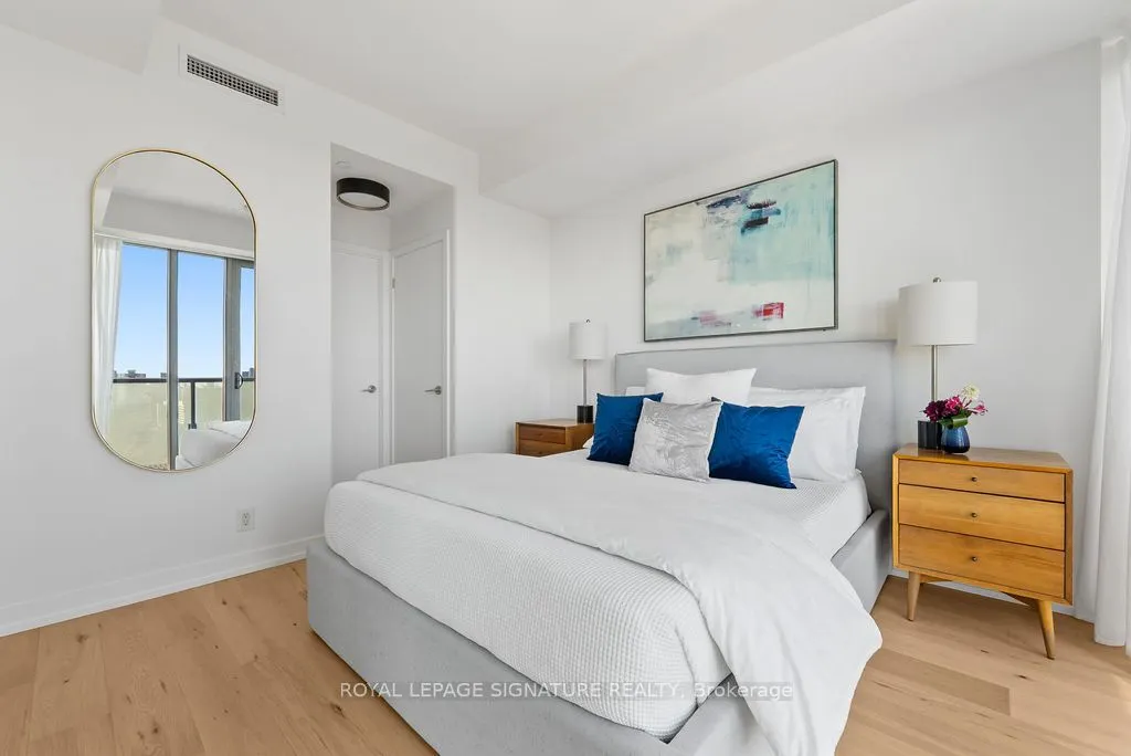 1815 Yonge Street, #2001