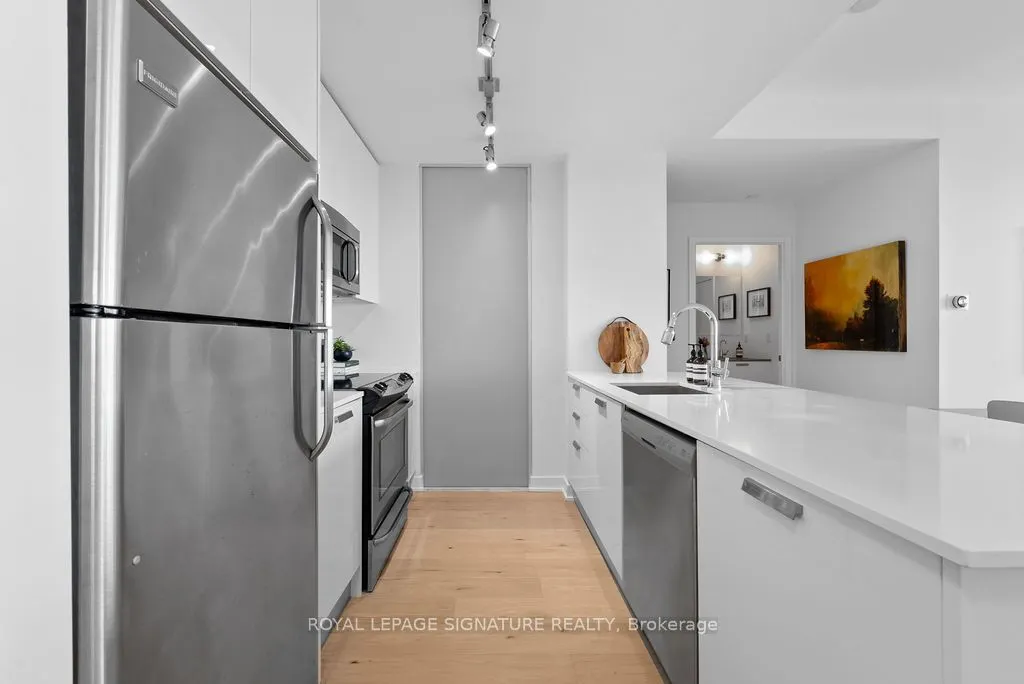 1815 Yonge Street, #2001