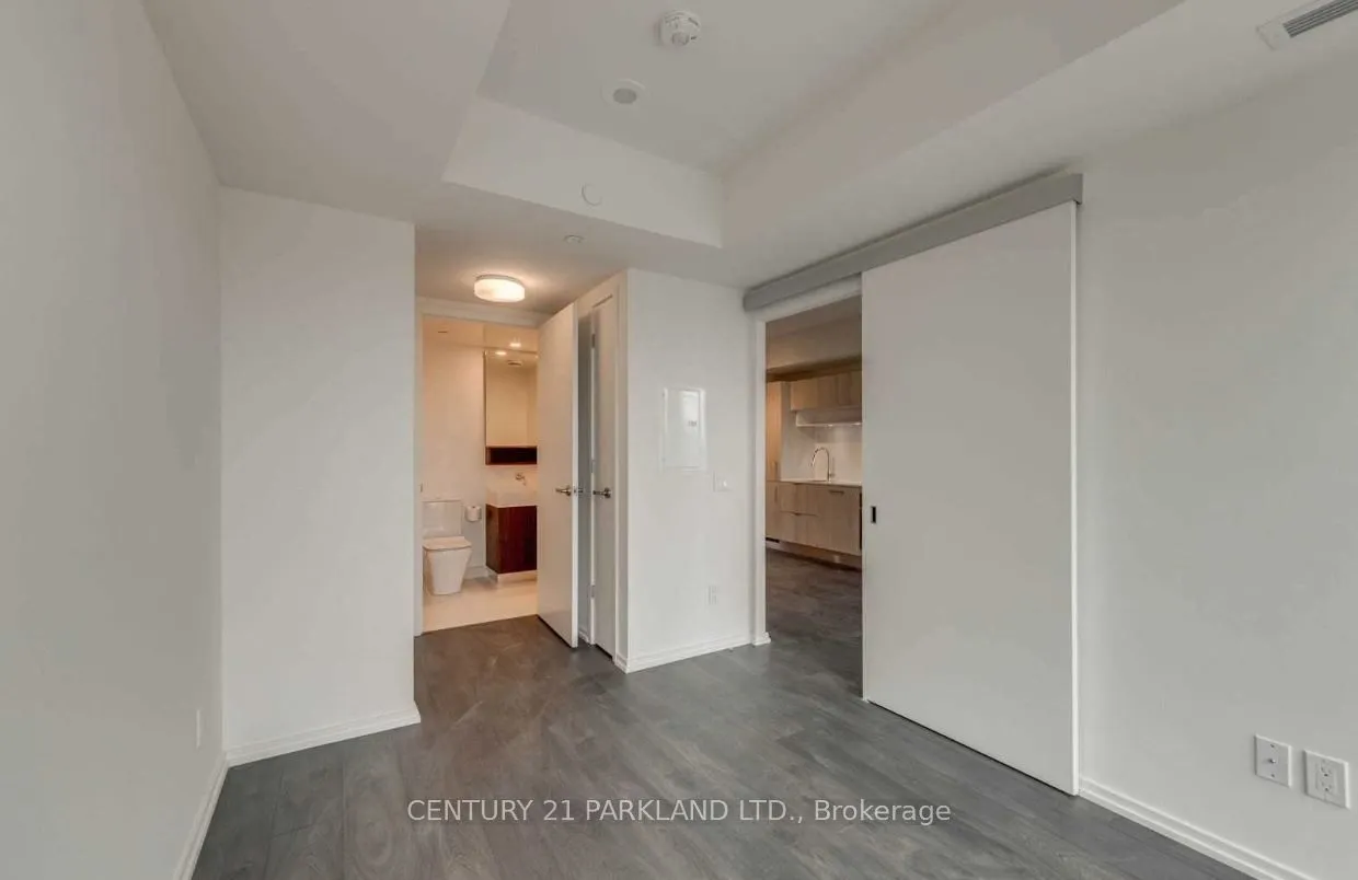 8 Hillsdale Avenue E, #632
