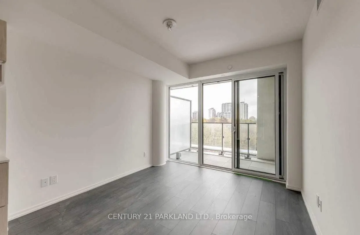 8 Hillsdale Avenue E, #632