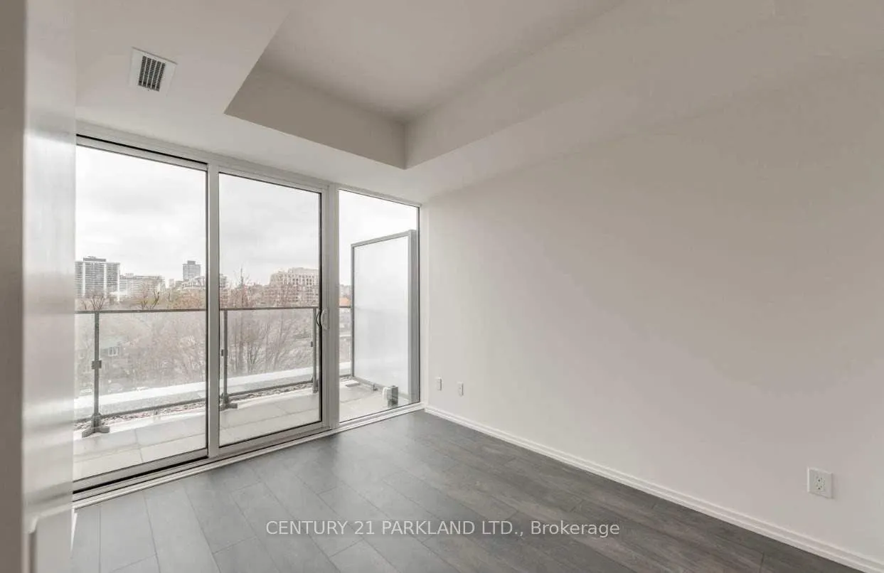 8 Hillsdale Avenue E, #632