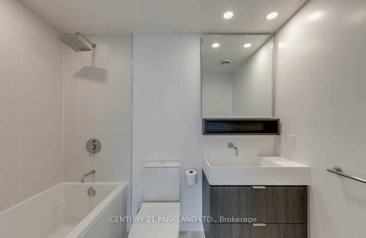 8 Hillsdale Avenue E, #632