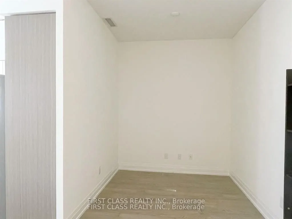 591 Sheppard Avenue E, #708