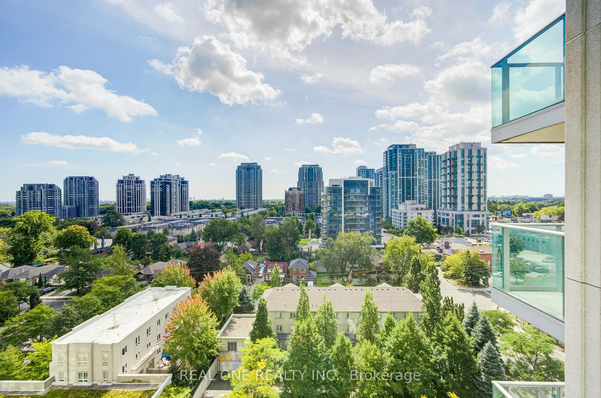 31 Bales Avenue, #1516