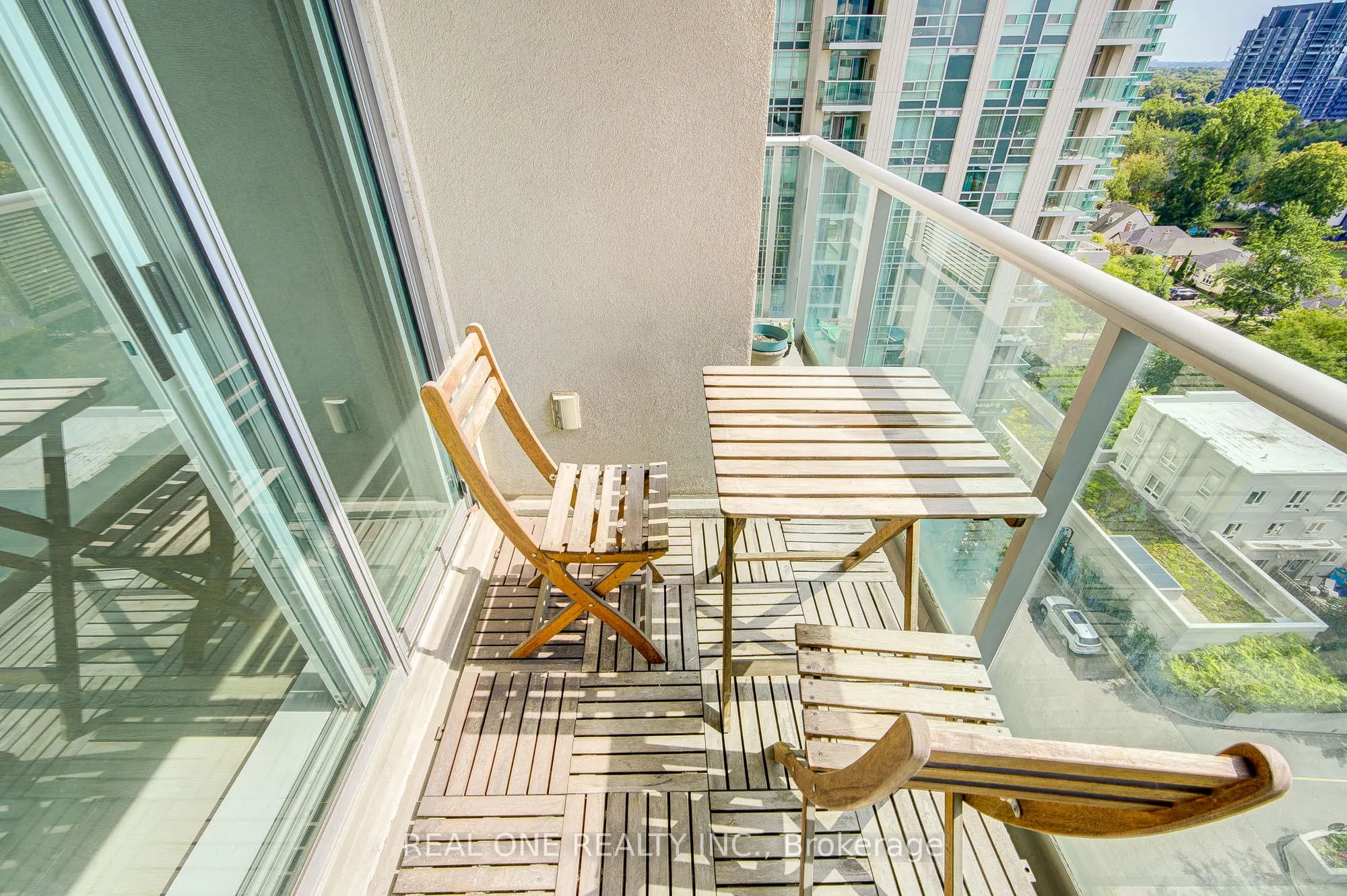 31 Bales Avenue, #1516