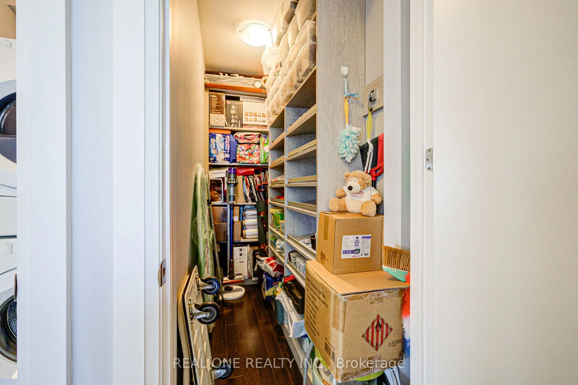 21 Clairtrell Road, #Ph701