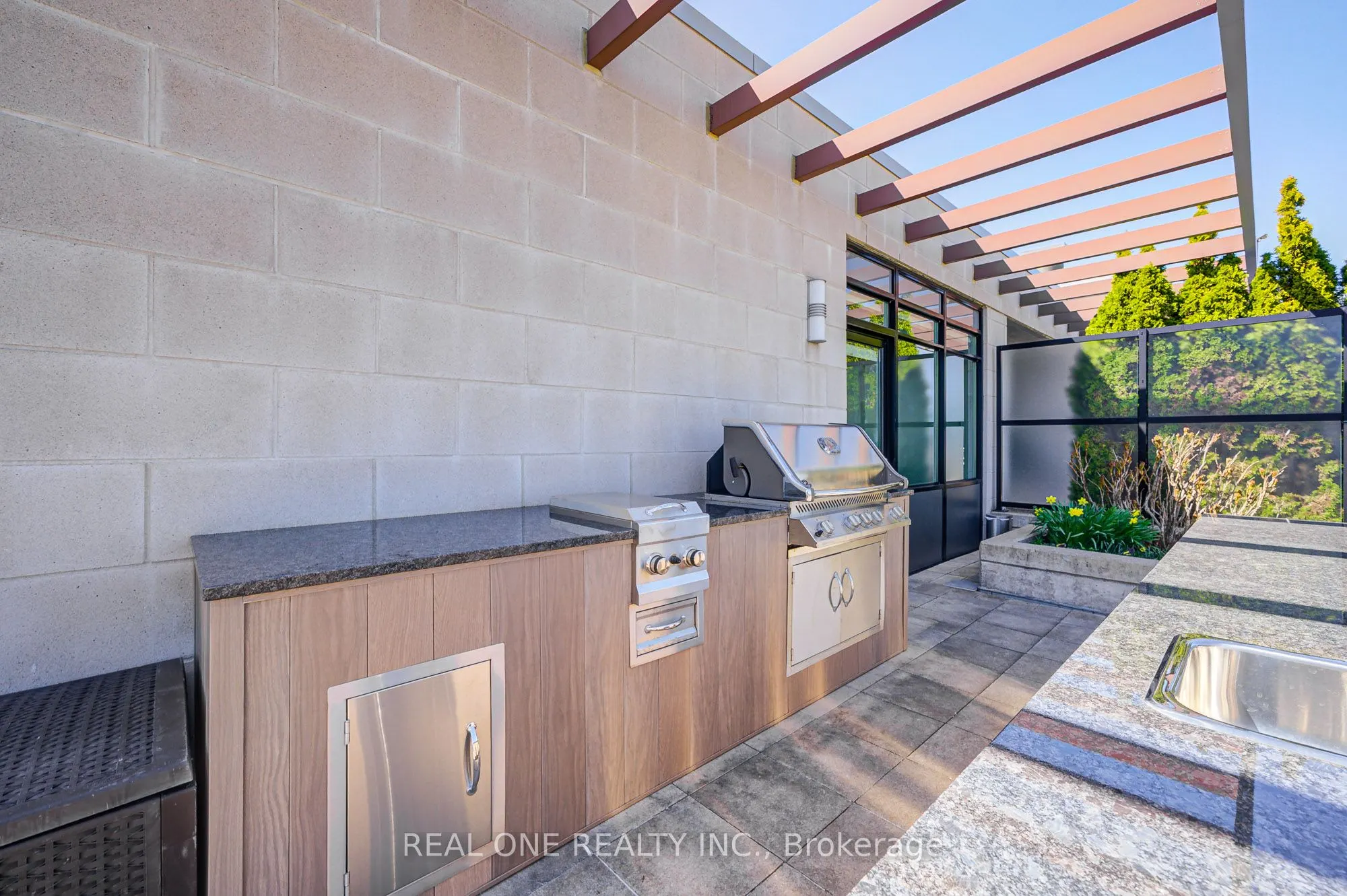 21 Clairtrell Road, #Ph701