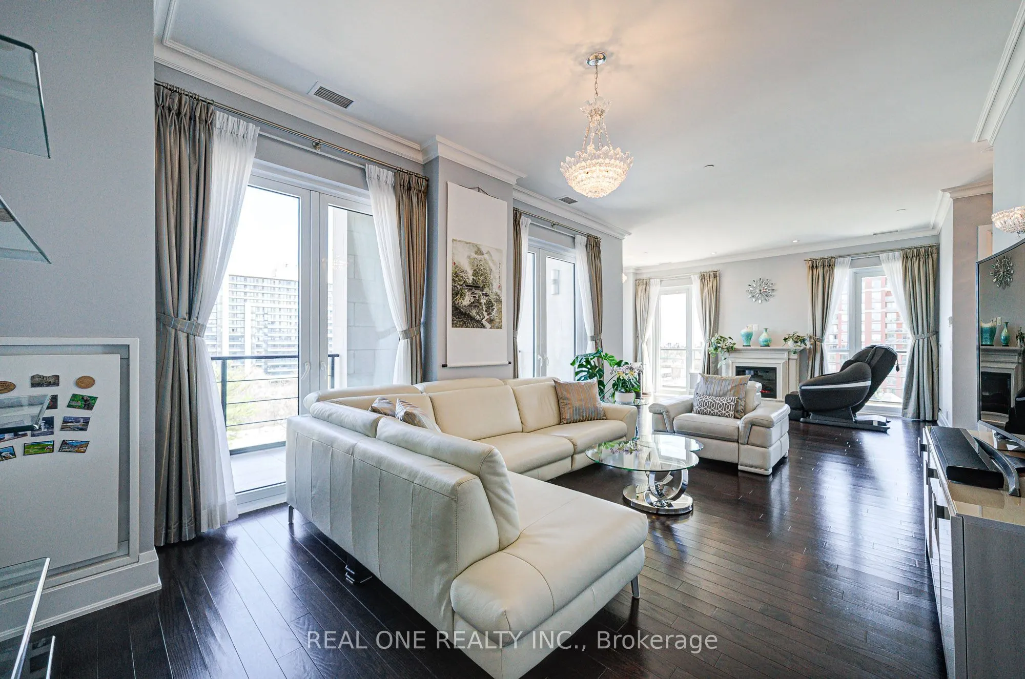 21 Clairtrell Road, #Ph701
