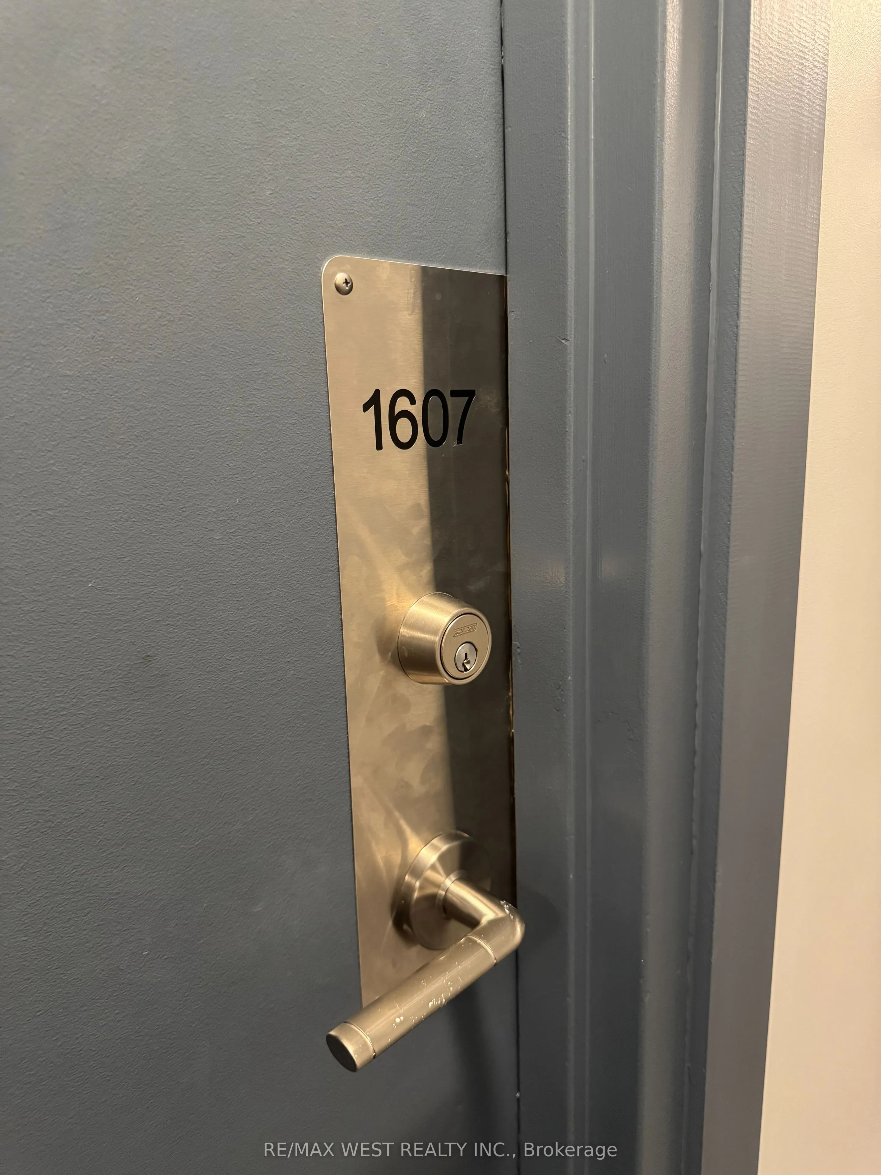 40 Homewood Avenue, #1607