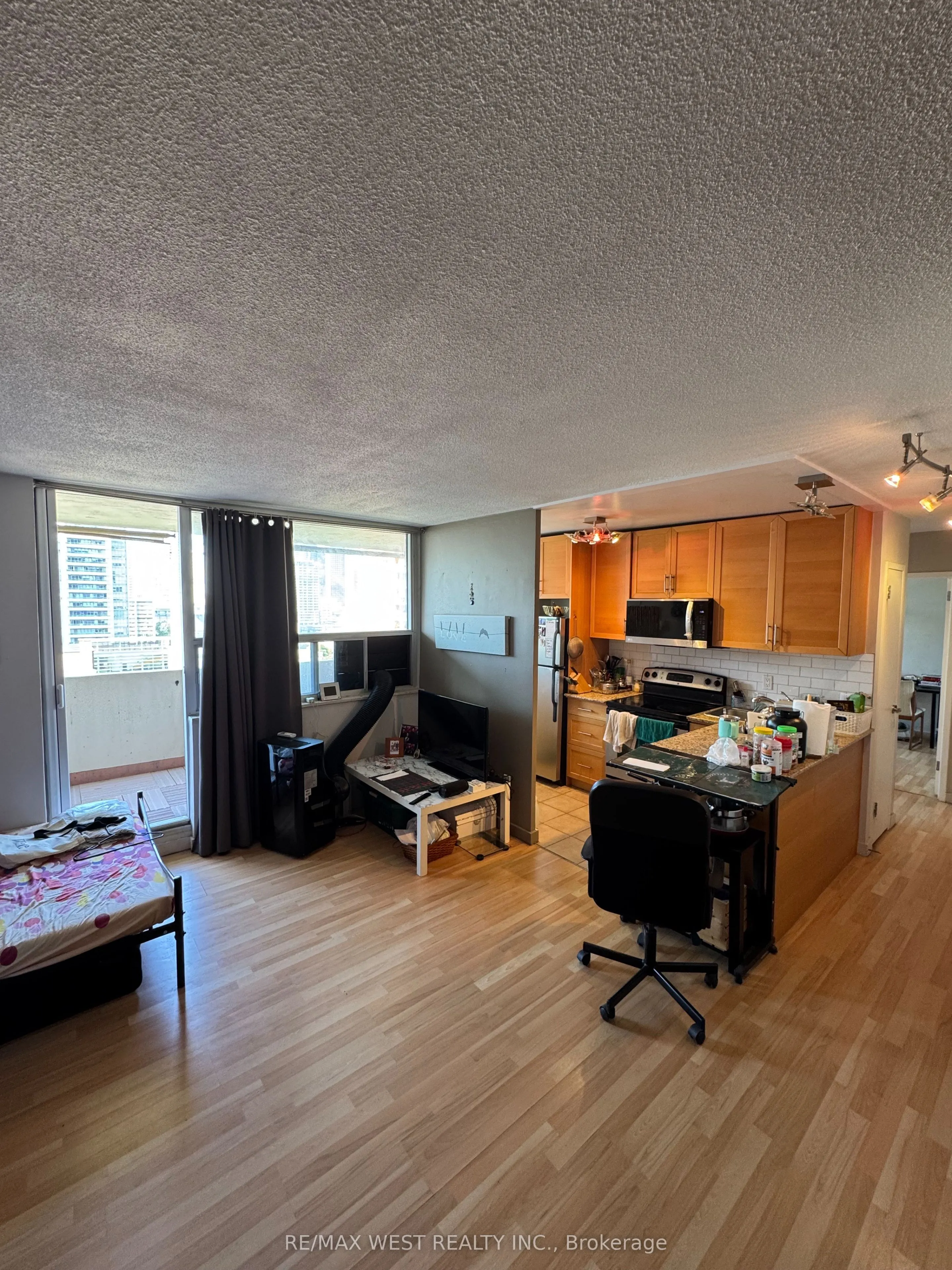 40 Homewood Avenue, #1607