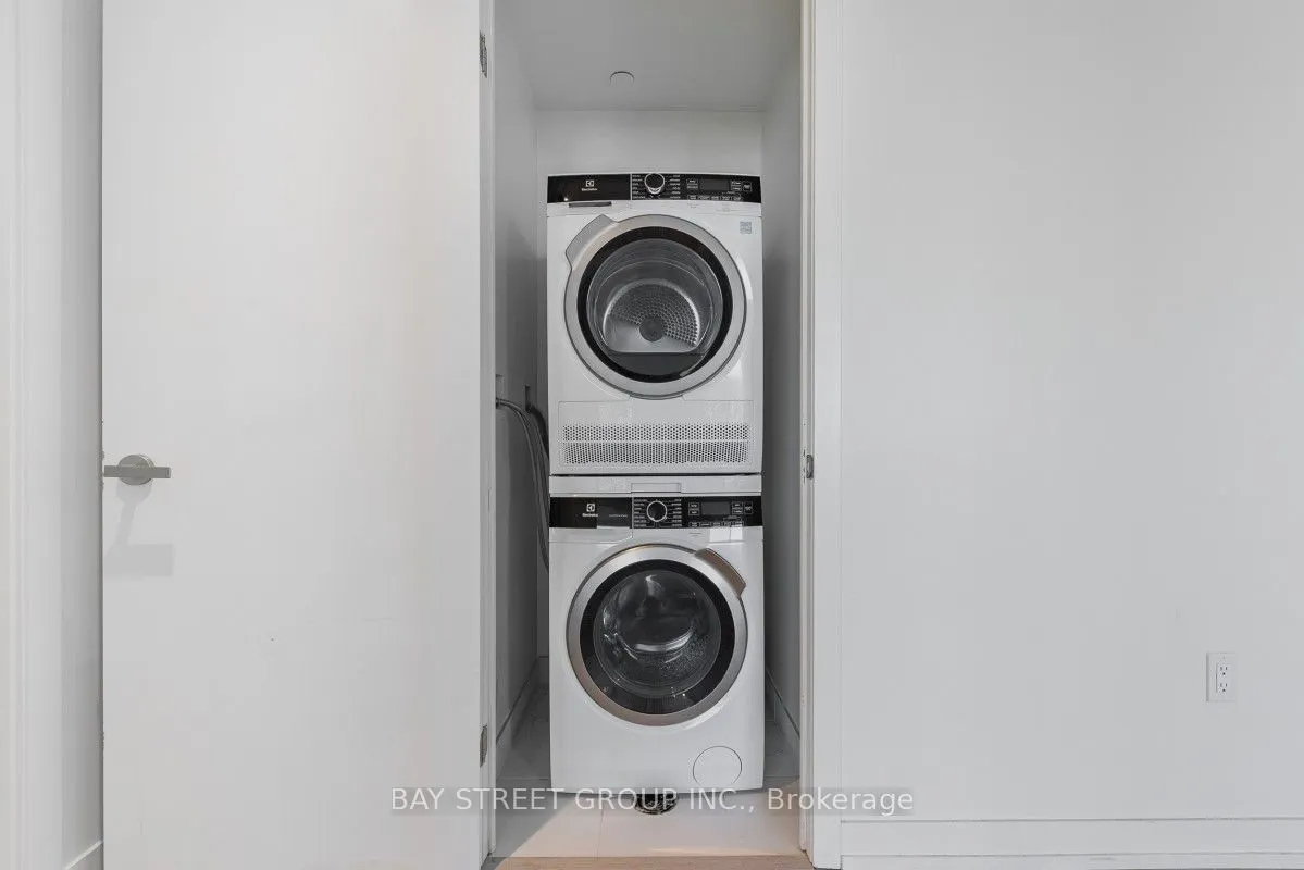 138 Downes Street, #7305