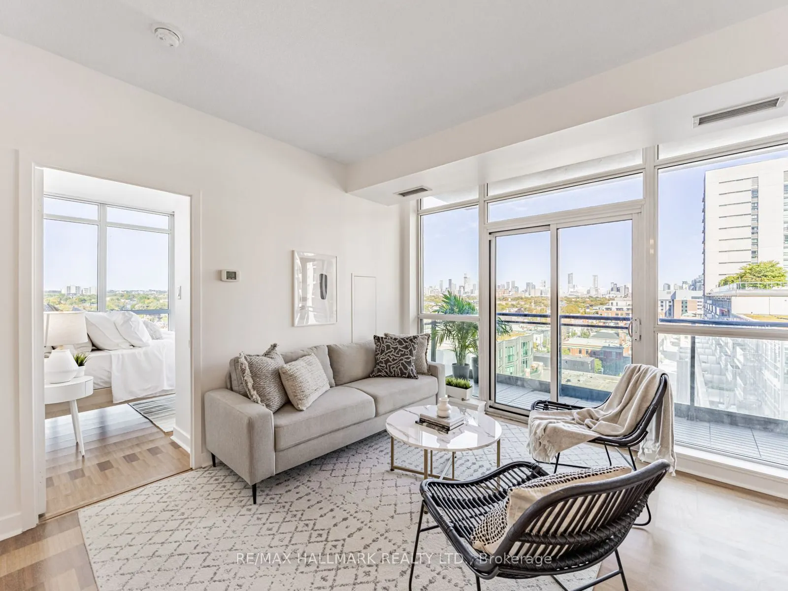 1171 Queen Street W, #1104