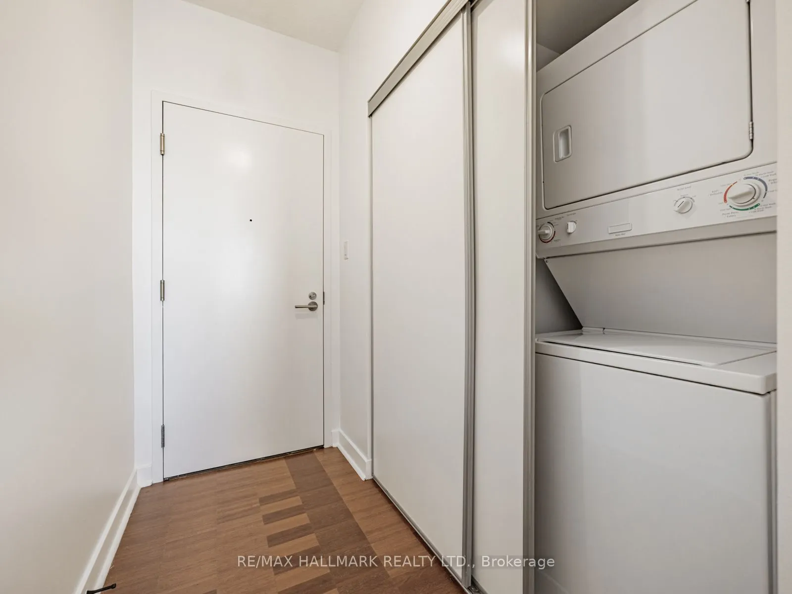 1171 Queen Street W, #1104