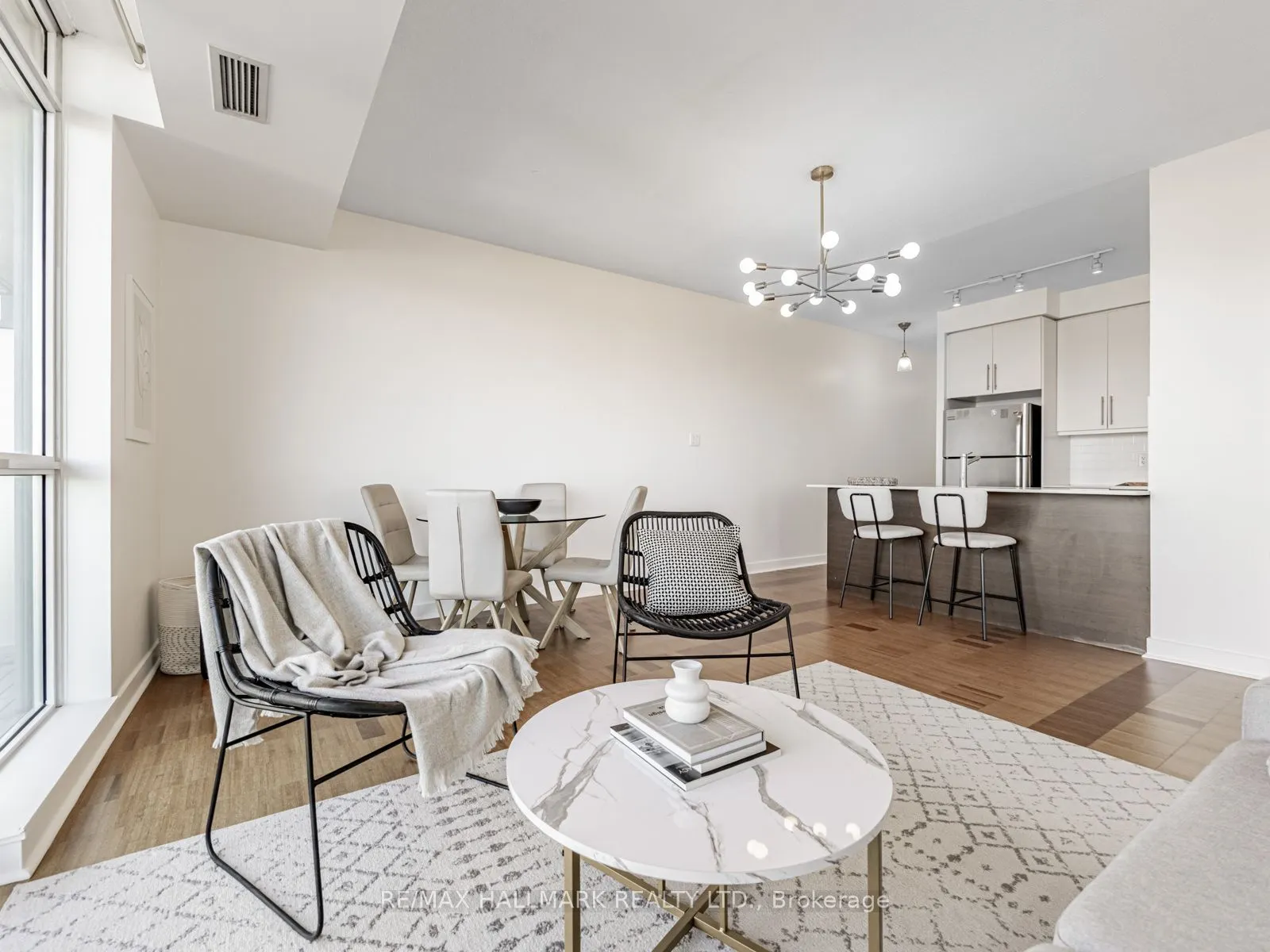 1171 Queen Street W, #1104