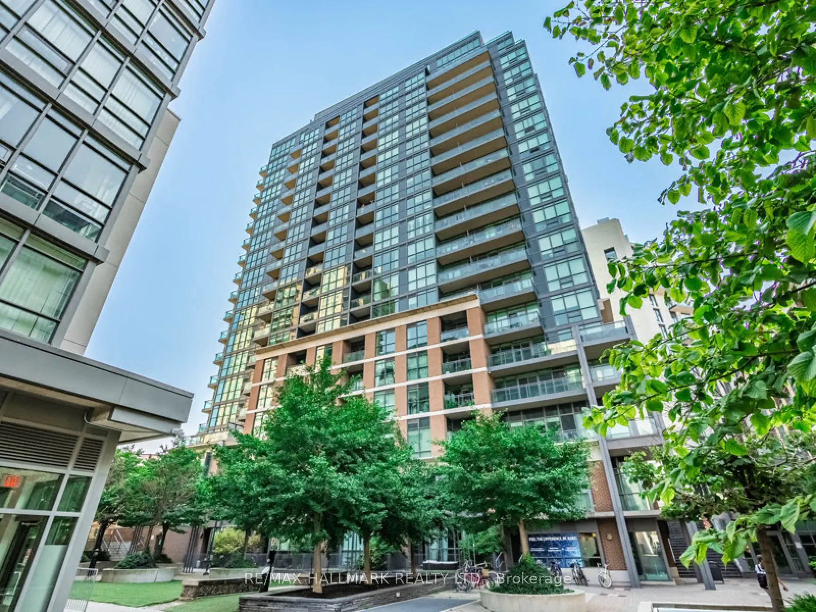 1171 Queen Street W, #1104