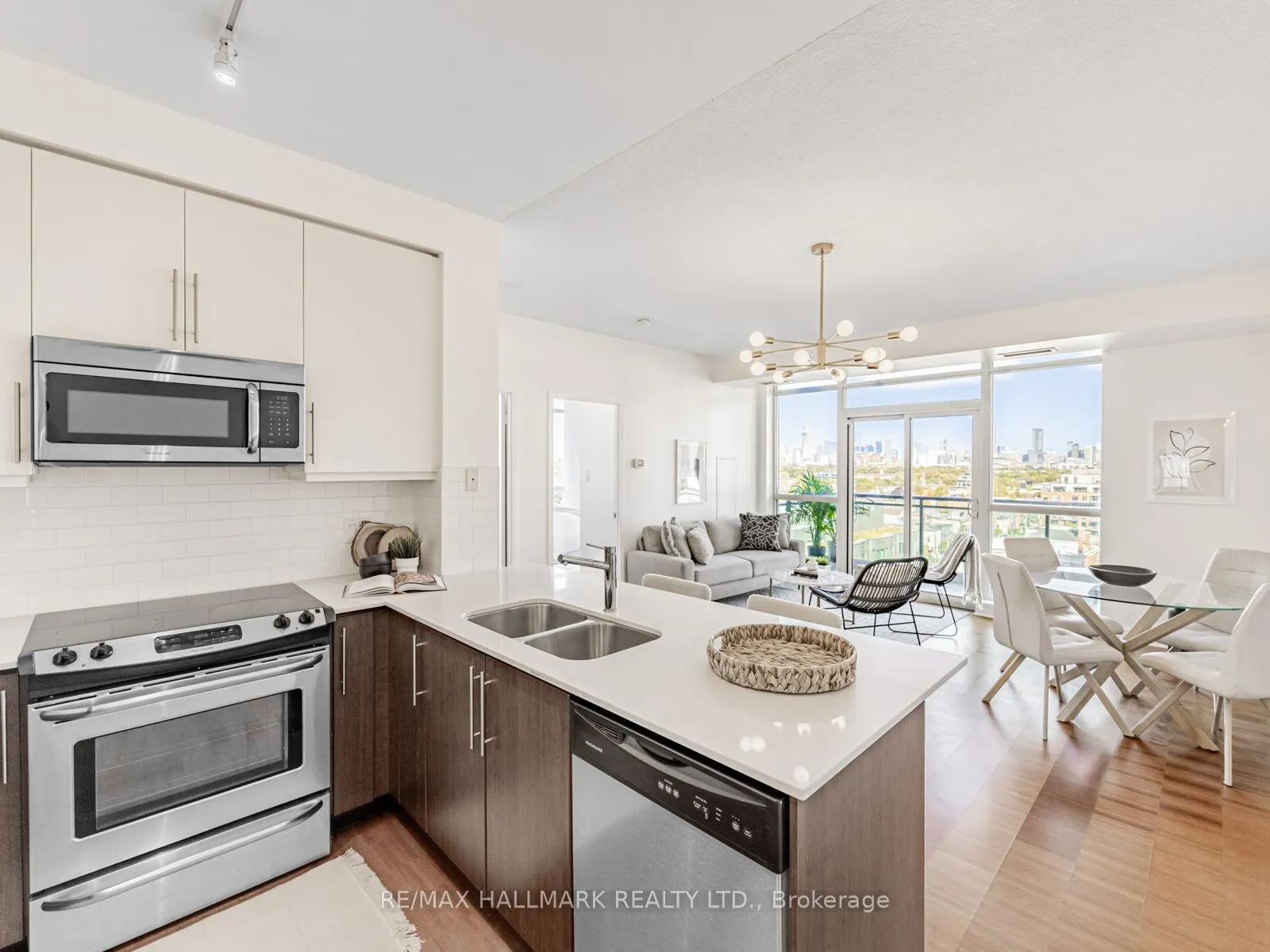 1171 Queen Street W, #1104